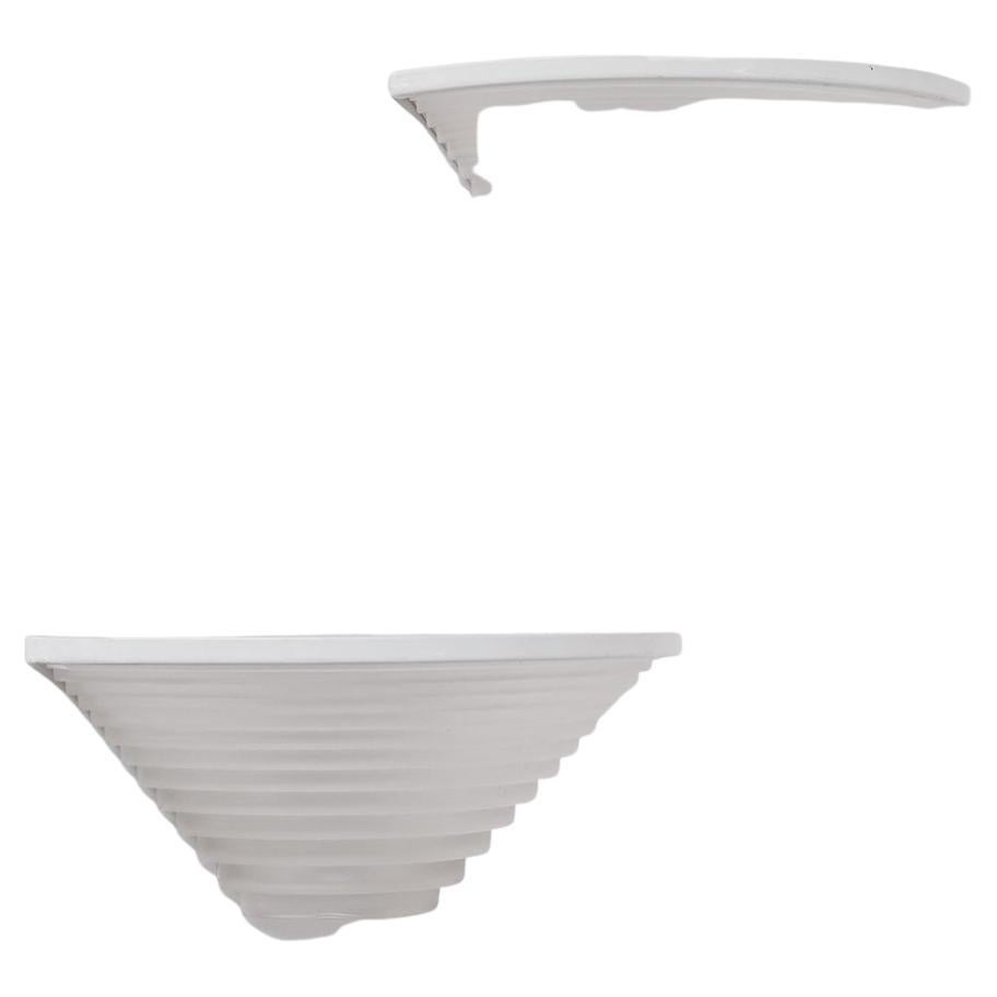Ein Paar Wandleuchten von Angelo Mangiarotti für Artemide aus der Mitte des Jahrhunderts im Angebot