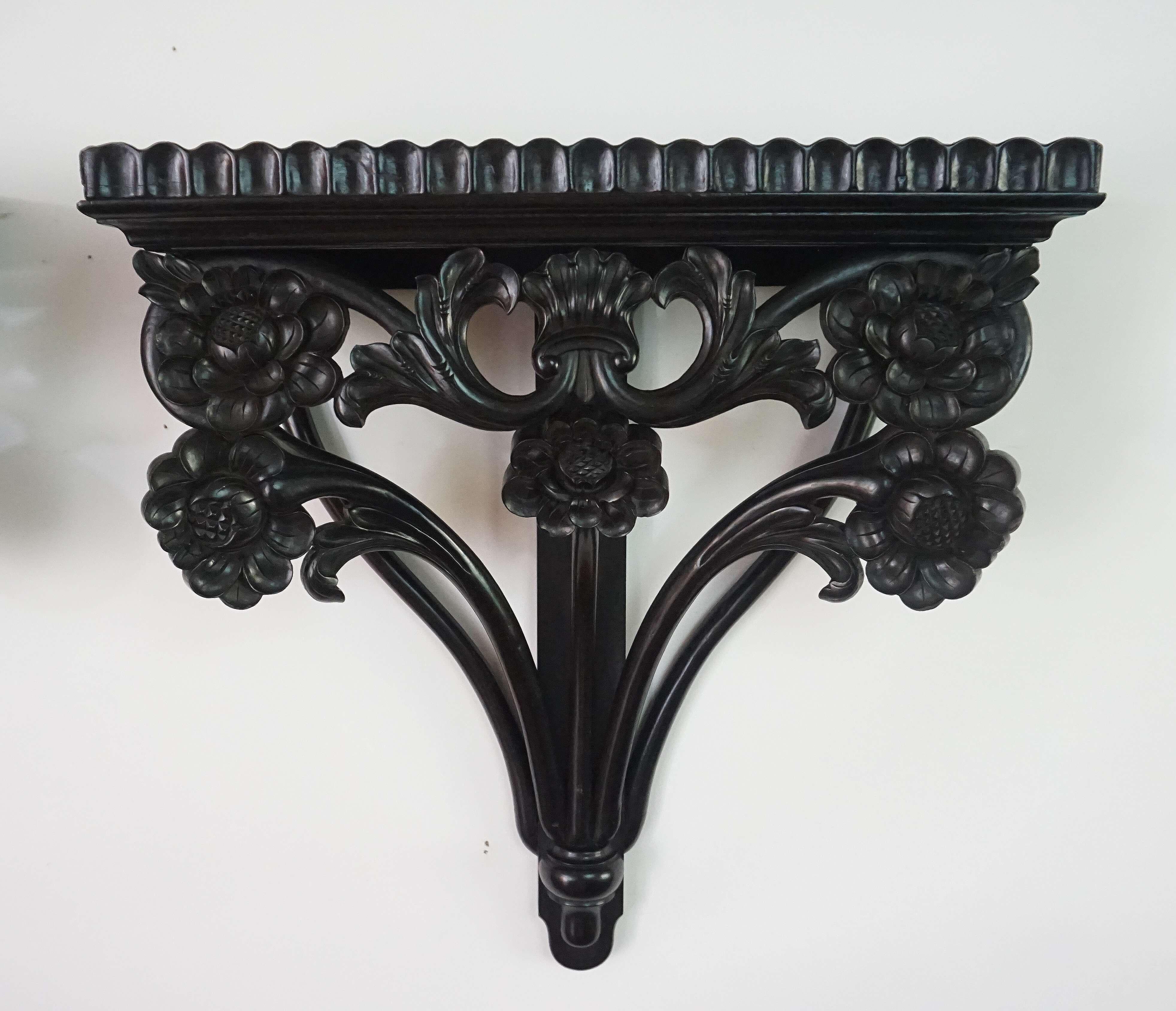 Sri Lankan Pair of Anglo-Ceylonese Carved Ebony Wall Brackets or Shelves, circa 1840 For Sale