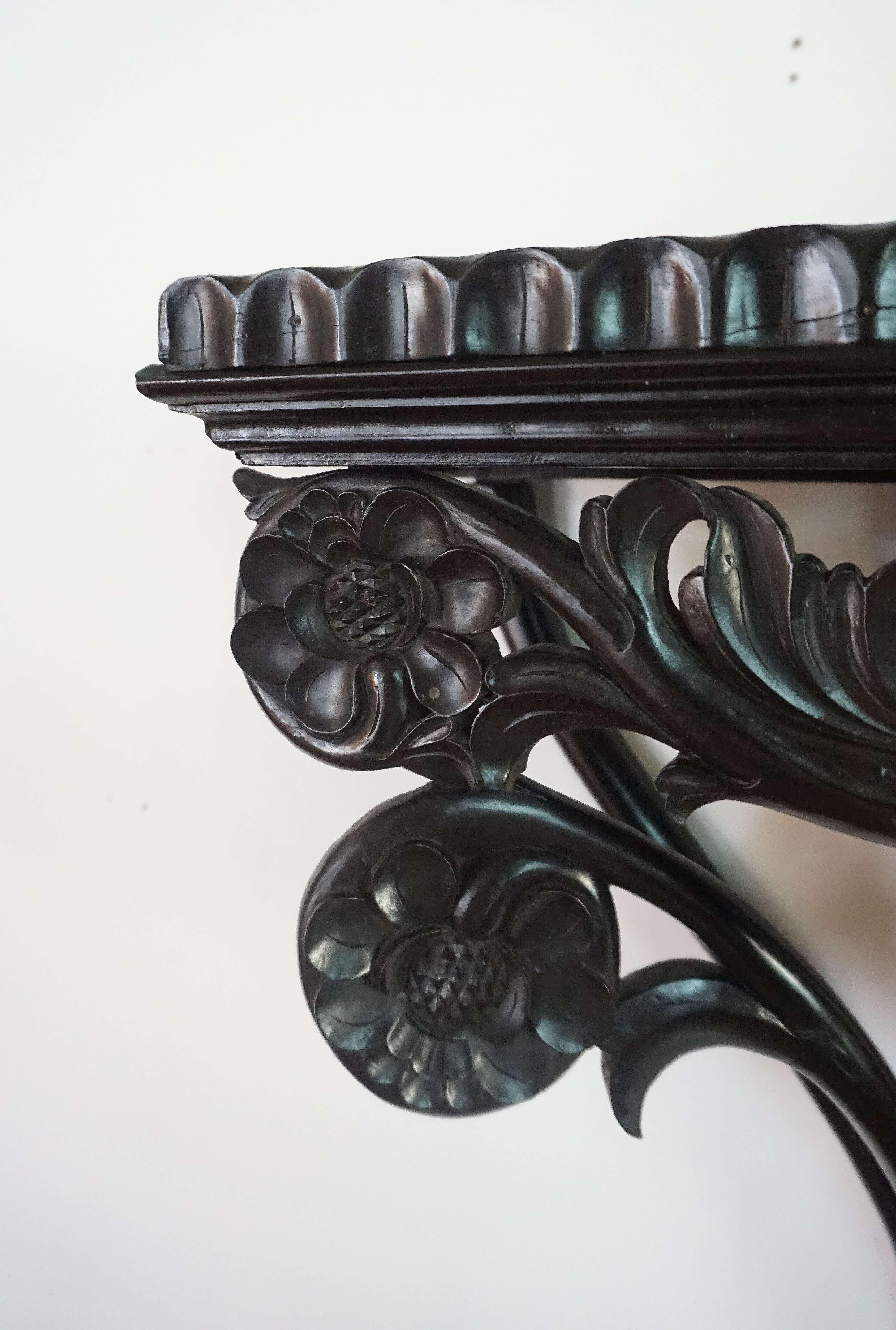 Pair of Anglo-Ceylonese Carved Ebony Wall Brackets or Shelves, circa 1840 In Good Condition For Sale In Kinderhook, NY