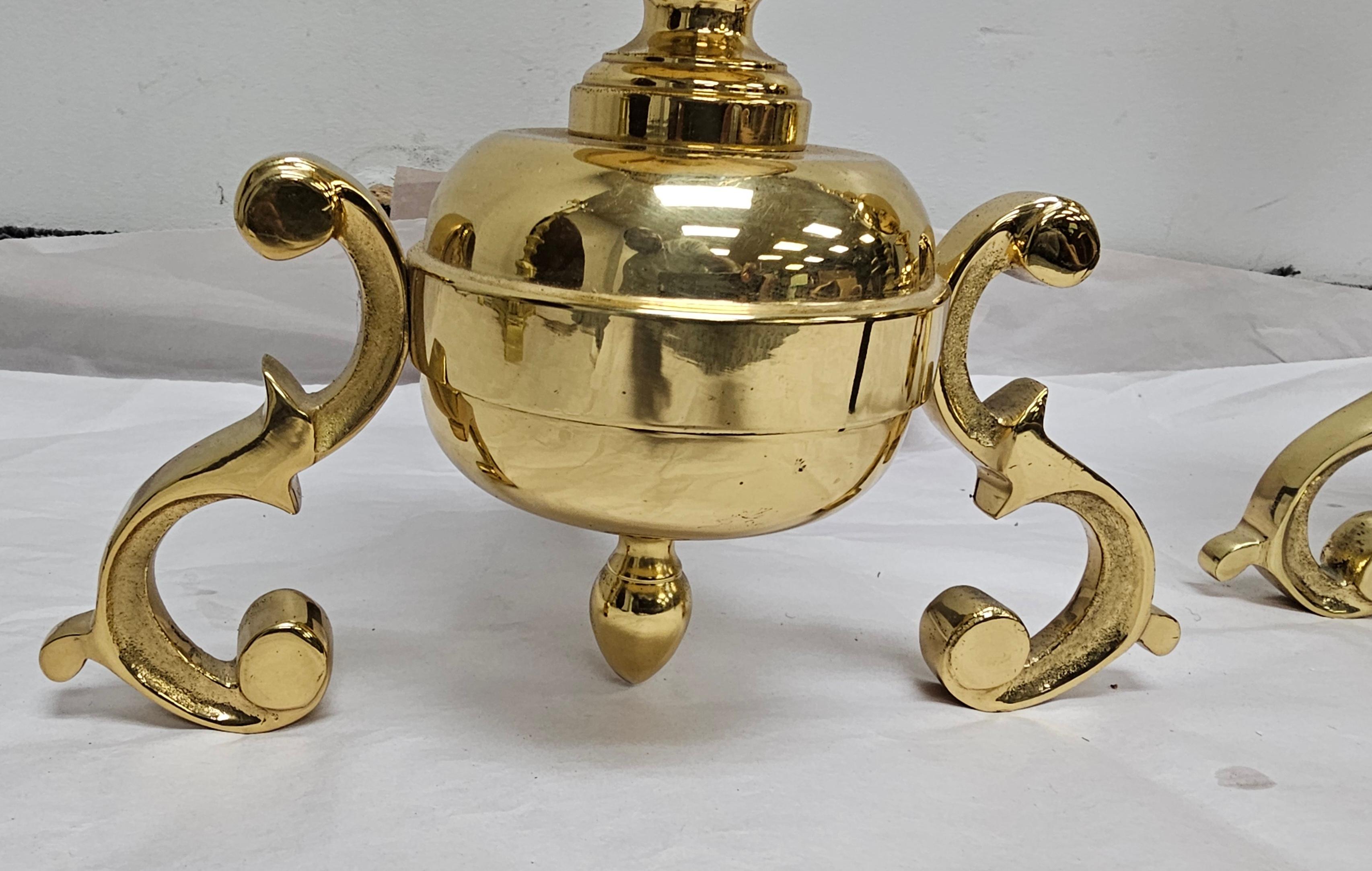 Pair of Anglo-Dutch Style Brass Andirons In Good Condition For Sale In Germantown, MD