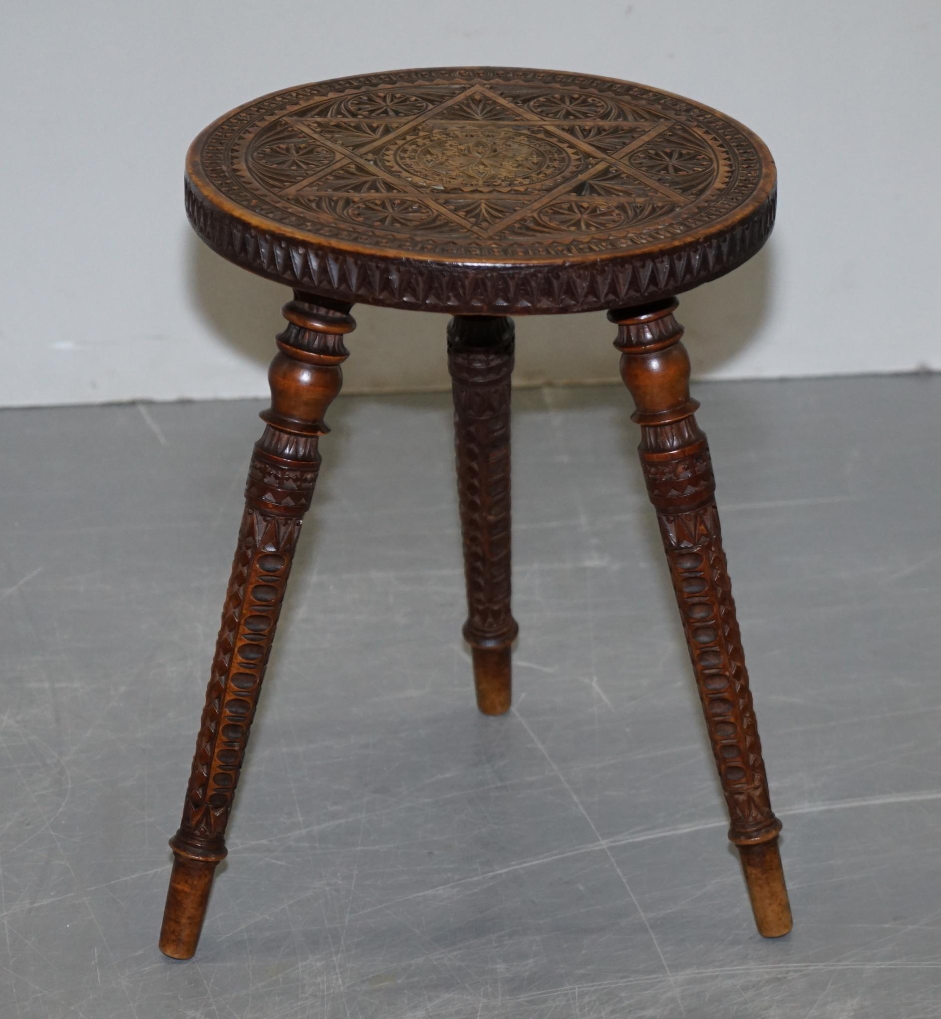 Pair of Anglo-Indian Hand Carved Hardwood 19th Century Side End Lamp Wine Tables 11