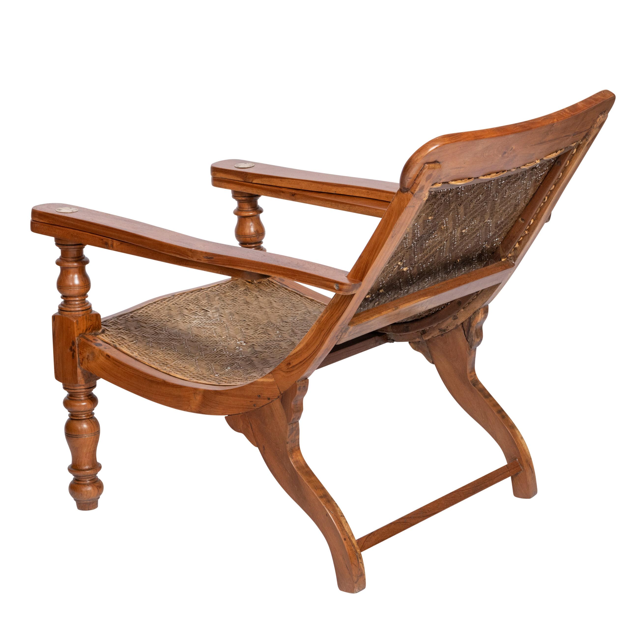 Teak Pair of Anglo Indian Plantation Chairs, India circa 1900