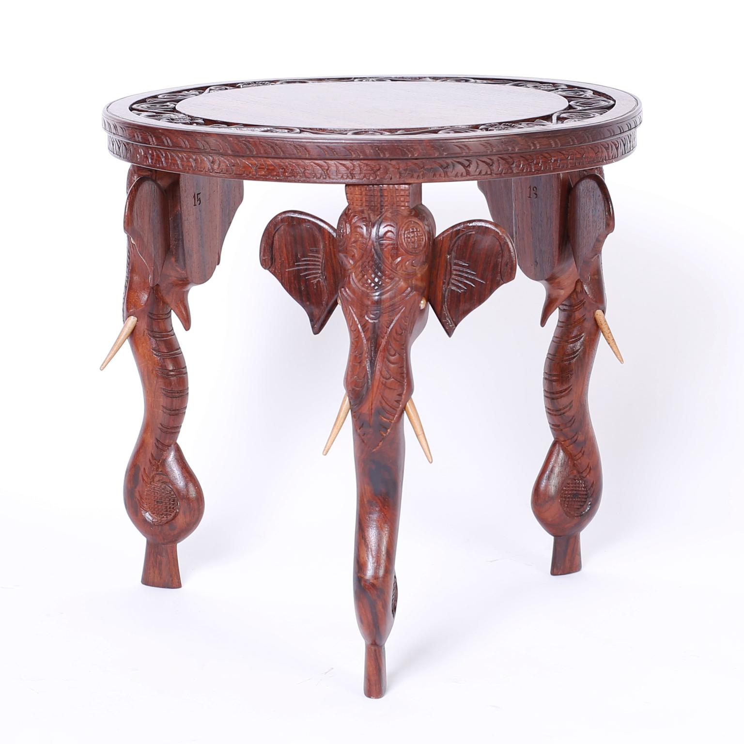 Paar anglo-indische Tische oder Ständer aus Palisanderholz (Indisch) im Angebot