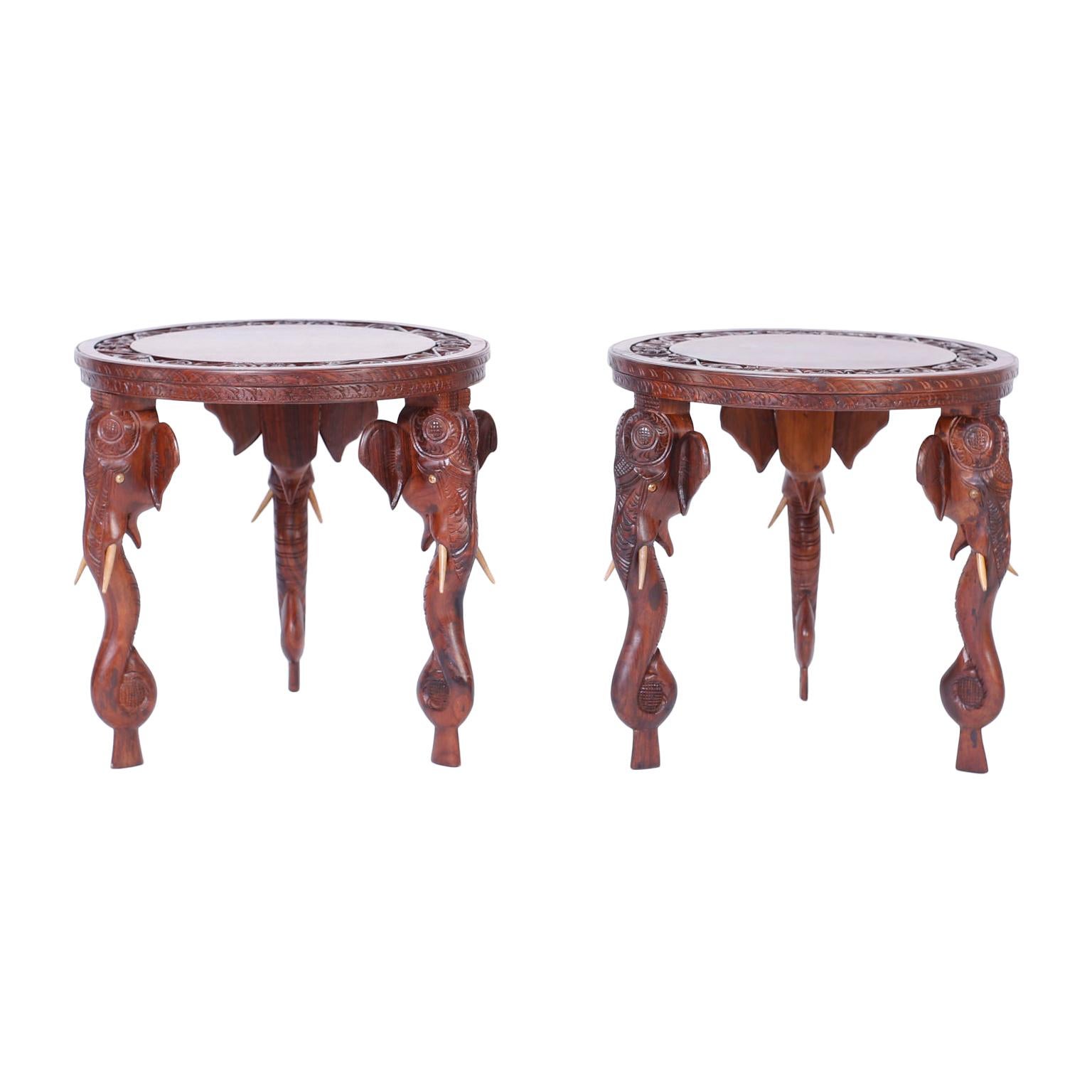 Paar anglo-indische Tische oder Ständer aus Palisanderholz im Angebot
