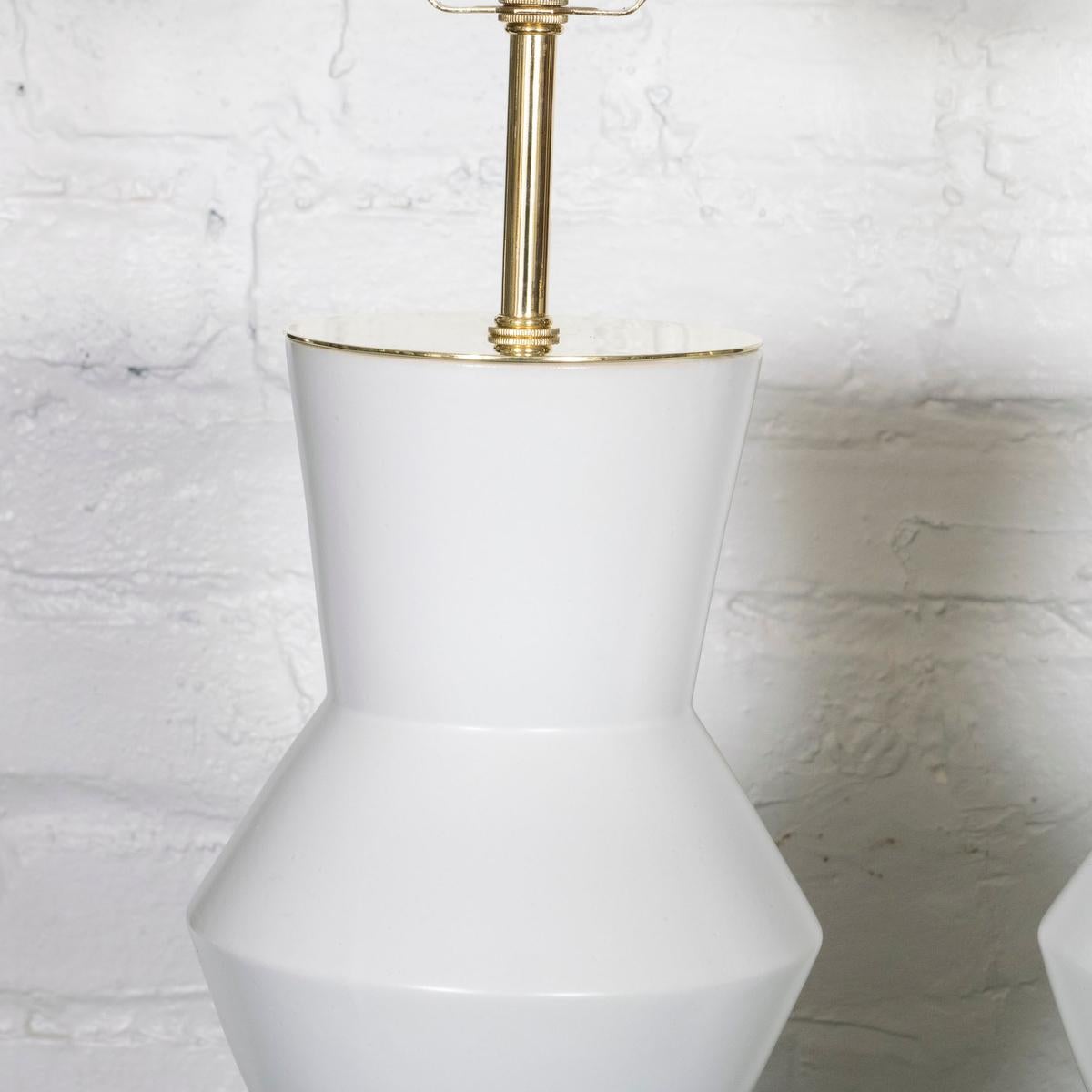 Pair of angular ceramic table lamps For Sale 1