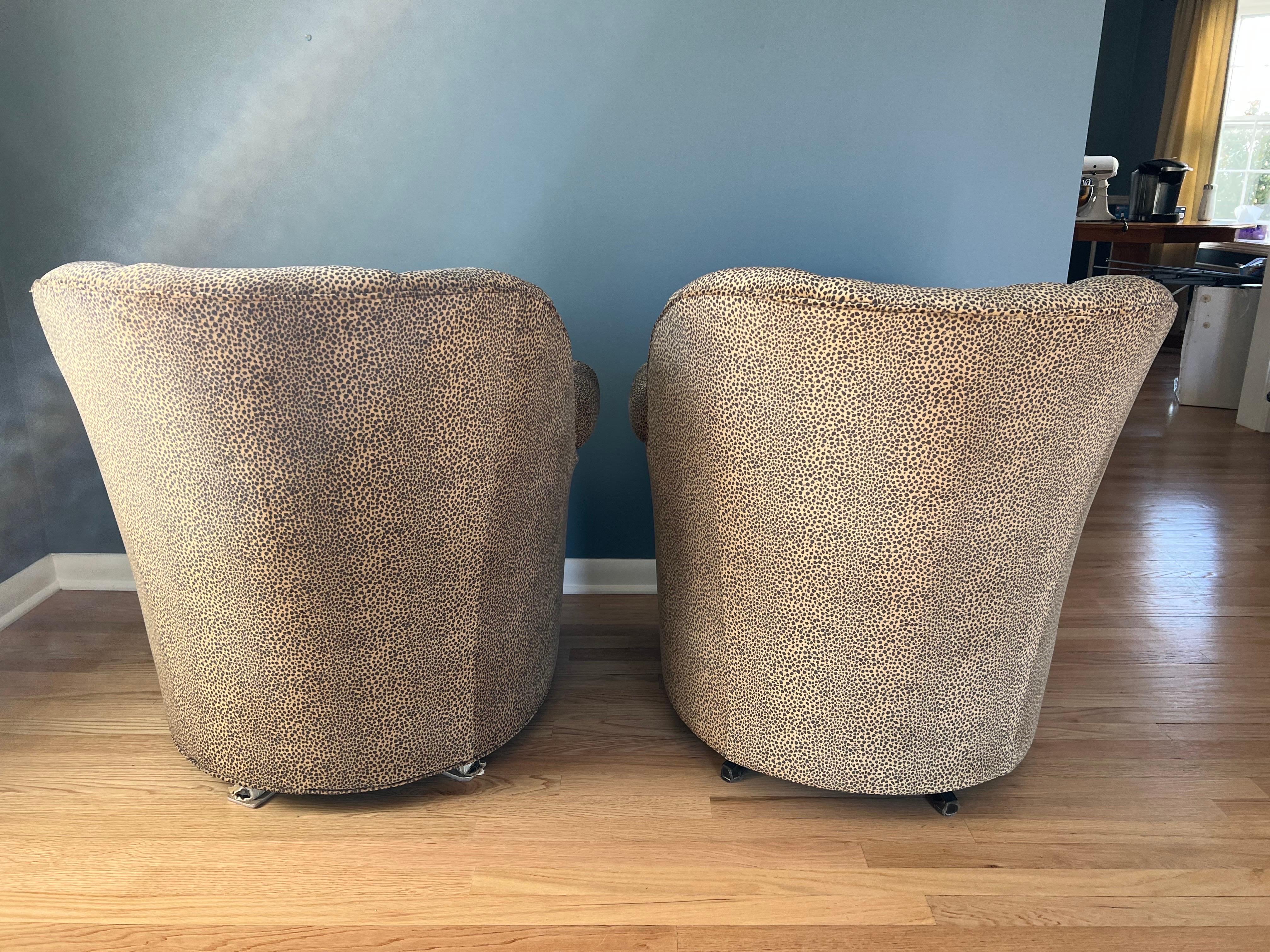 Pair of Animal Print Swivel Chairs In Good Condition In Redding, CT