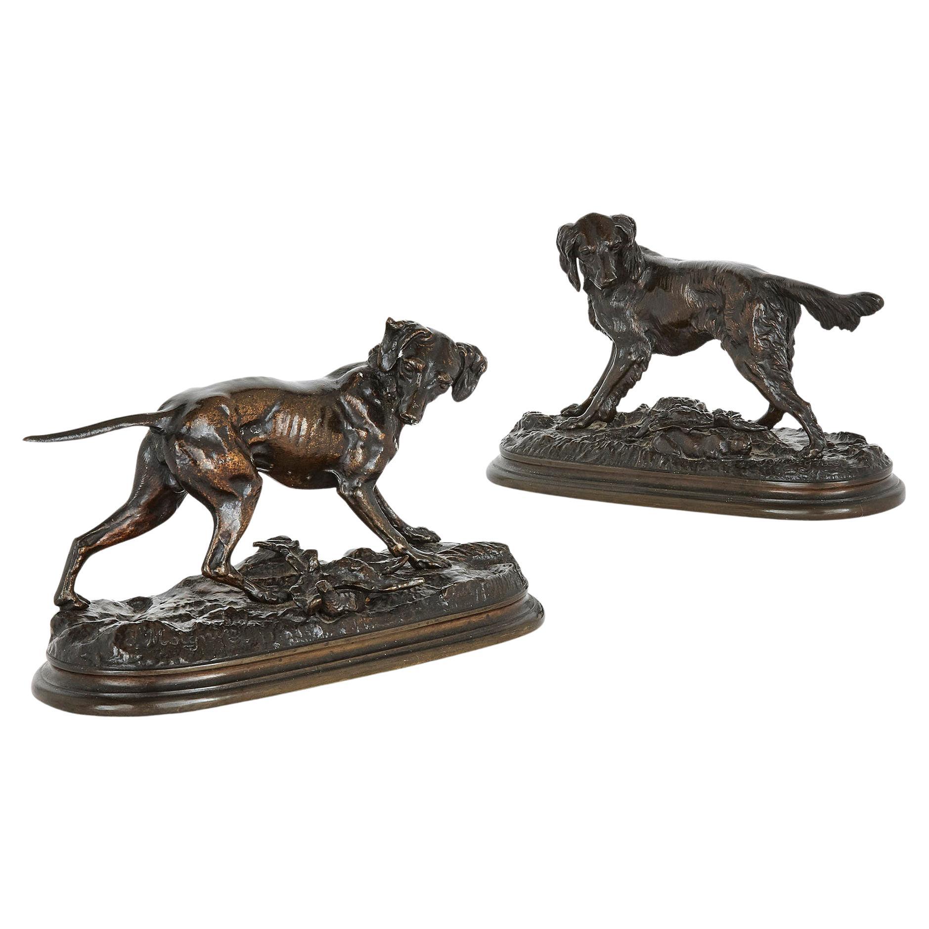 Paire de sculptures animalières de chiens en bronze de Jules Moigniez en vente