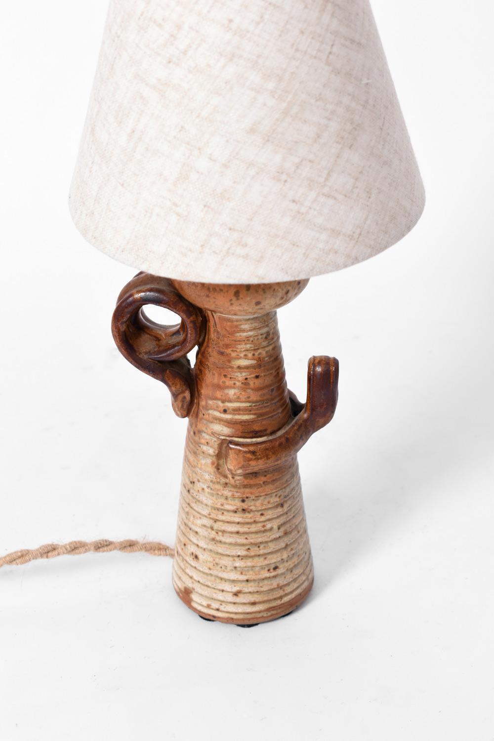 Francese Coppia di lampade antropomorfe in argilla, anni '60. in vendita