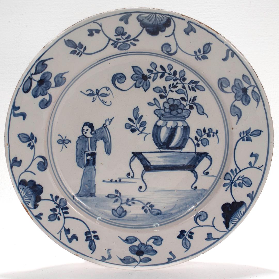 Pair of Antique 18th Century Dutch Delft Plates with Chinoiserie Decoration For Sale 2
