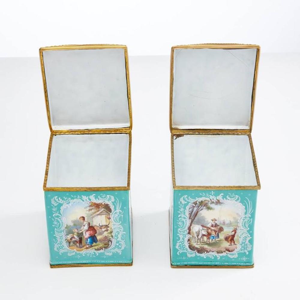 Late 18th Century Pair of Antique 18th Century French Enamel Tea Caddies Circa 1780-1790 For Sale