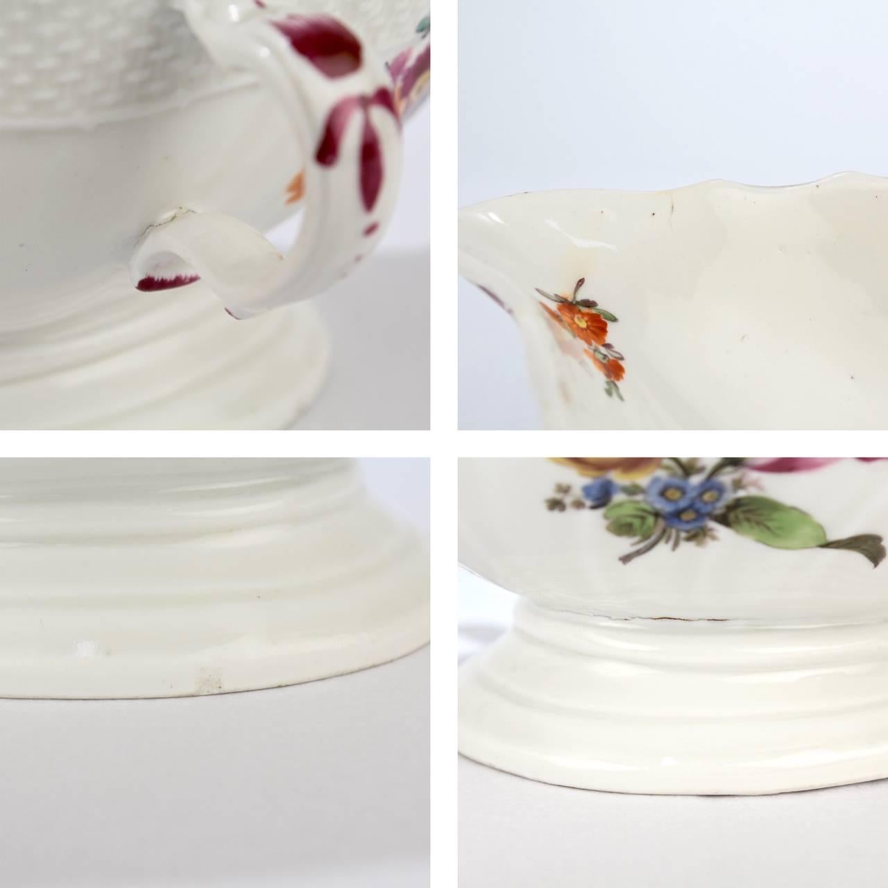 Paar antike Imperial Vienna Porcelain-Saucenkannen aus dem 18. Jahrhundert im Angebot 3