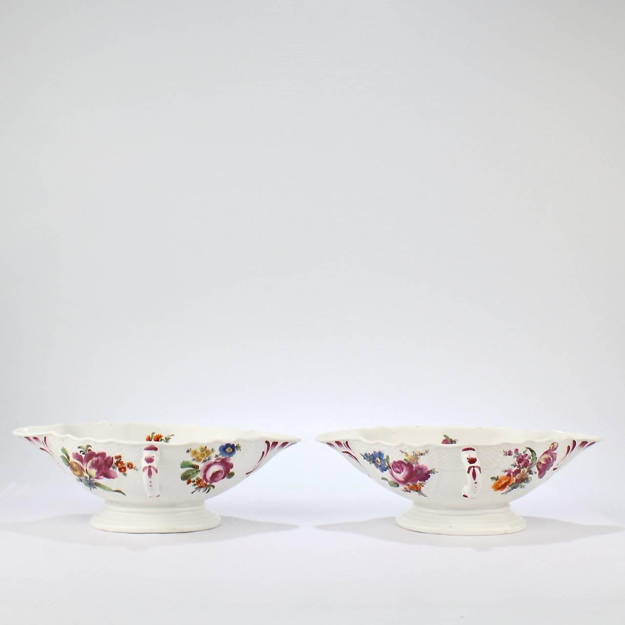 Austrian Pair of Antique 18th Century Imperial Vienna Porcelain Sauce or Gravy Boats For Sale