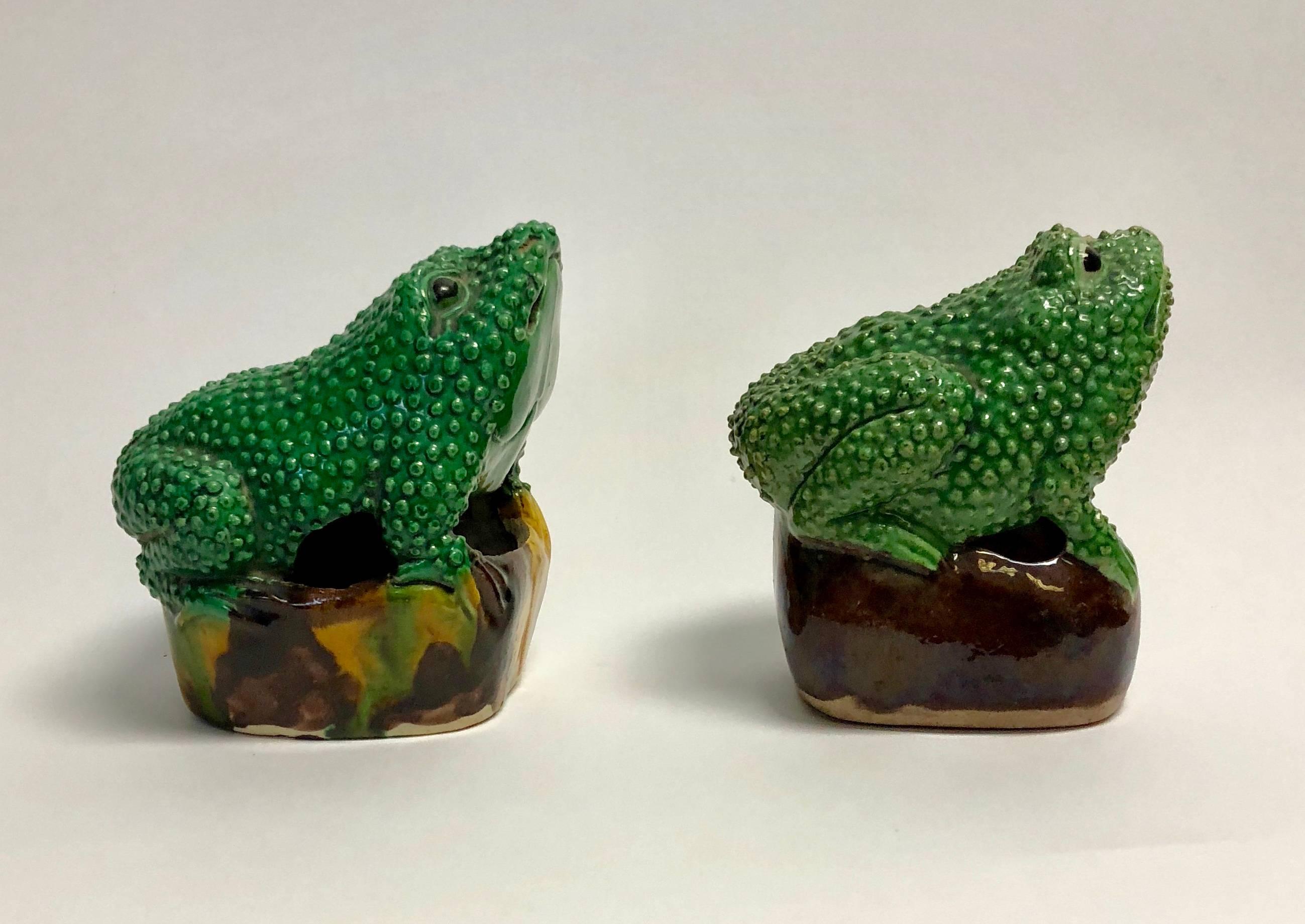 Ceramic Pair of 19th Century Chinese Porcelain Famille Verte Egg/Spinach Glazed Frogs For Sale