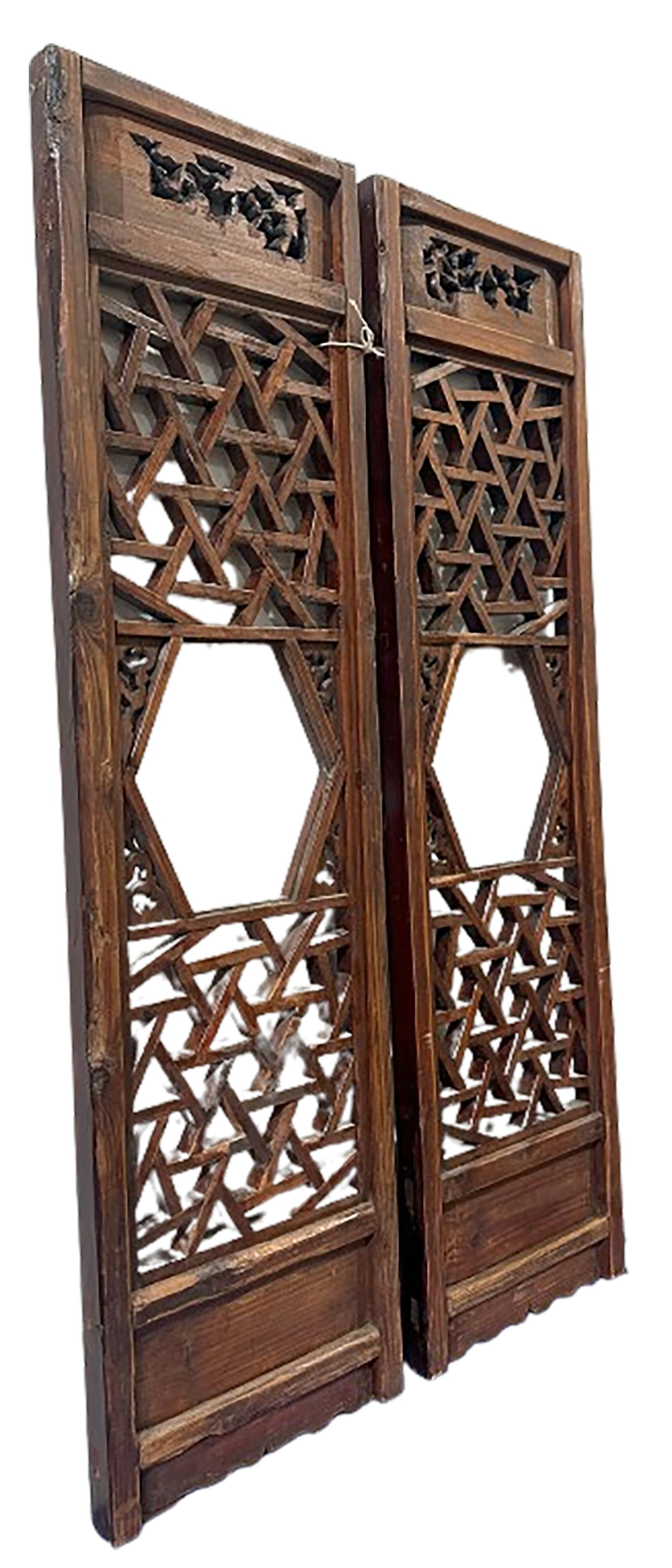 Pair of Antique 19th Century Chinese Fretted and Carved Wood Screen Panels In Good Condition For Sale In Dallas, TX