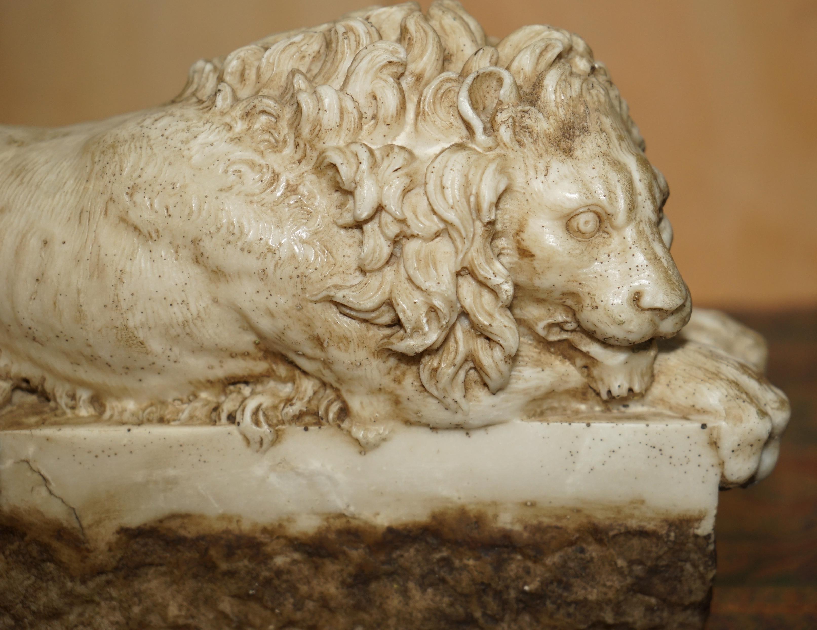 par de leones antiguos italianos del siglo xix antonio canova de la tumba del papa clemente en Bueno estado para la venta en West Sussex, Pulborough