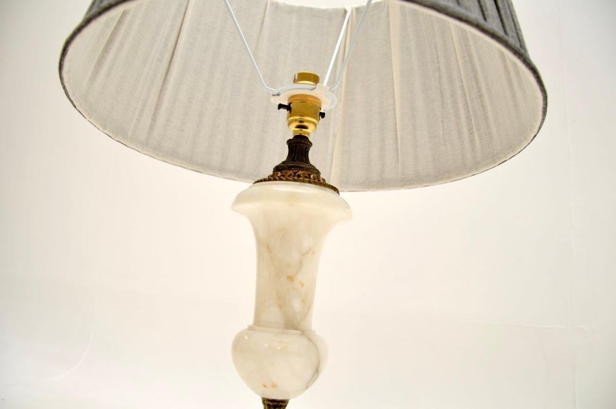 Paire de lampes de table anciennes en albâtre Bon état - En vente à London, GB