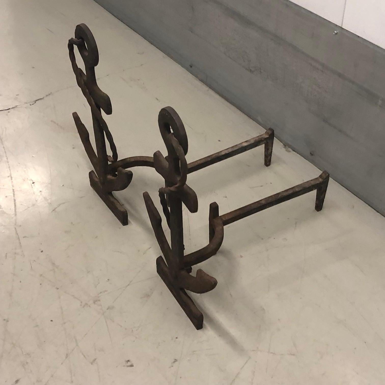 Arts and Crafts Paire d'anciens chenets en fonte américains en vente