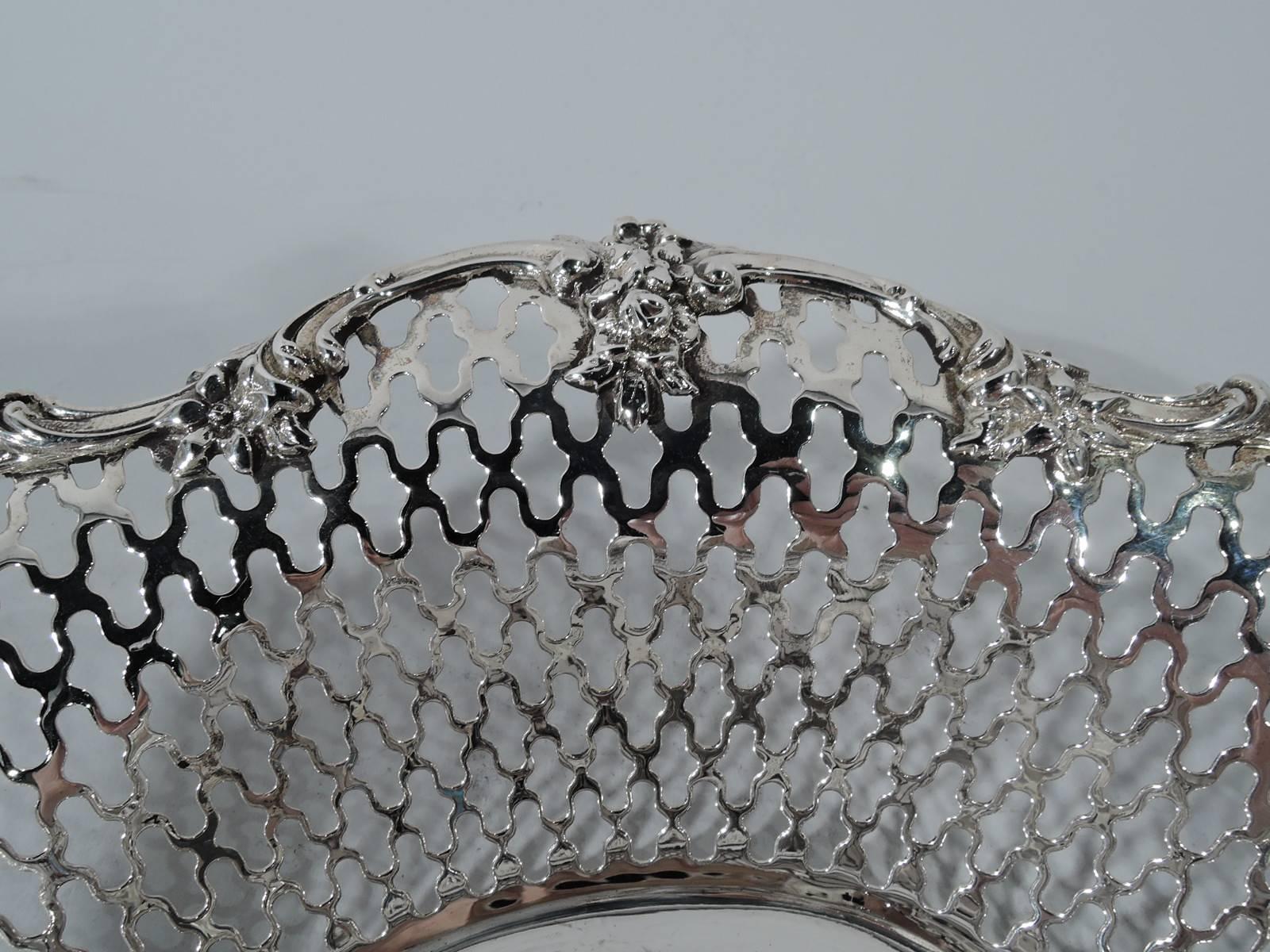 Pair of Antique American Edwardian Sterling Silver Baskets 1
