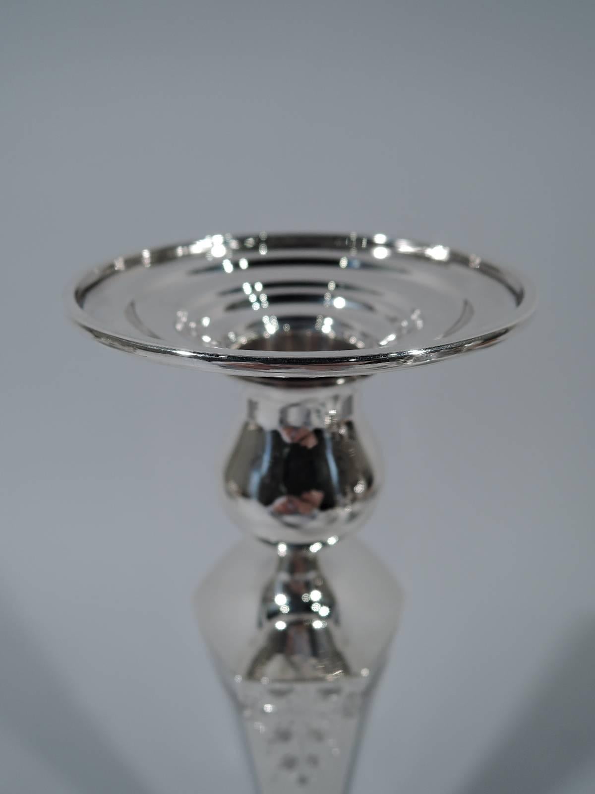 20th Century Pair of Antique American Edwardian Sterling Silver Candlesticks