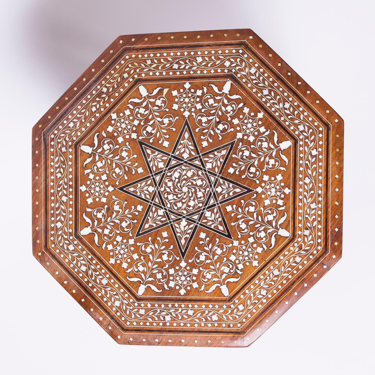 Pair of Antique Anglo Indian Inlaid Stands In Good Condition In Palm Beach, FL