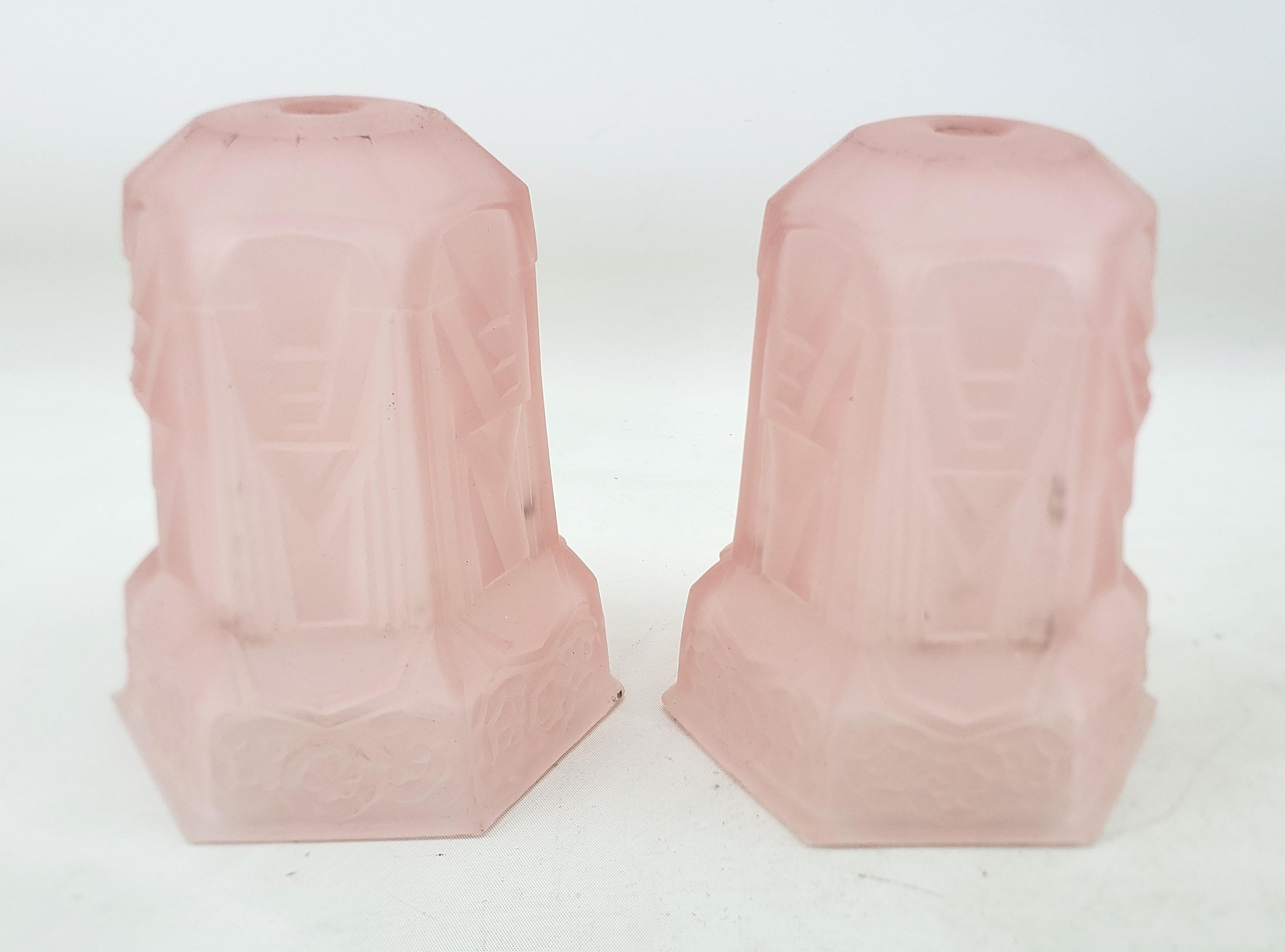 Paar antike Art-Déco- Bourdoir- oder Tischlampen mit mattierten rosa Glasschirmen, Art déco im Angebot 5