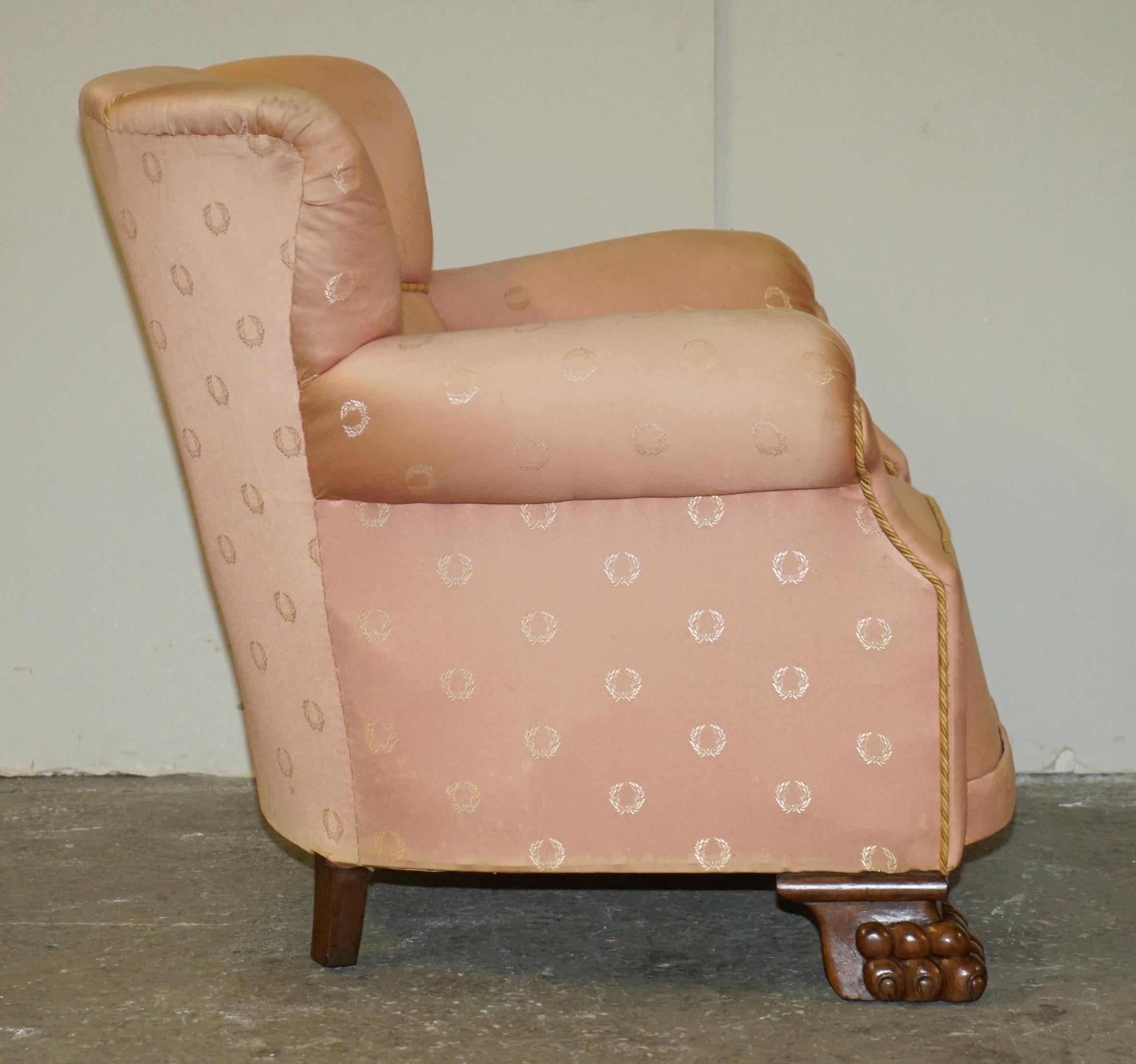 PAIR OF ANTIQUE ART DECO CIRCA 1920 LIONS HAIRY PAW CARVED FRENCH CLUB ARMCHAIRs For Sale 10