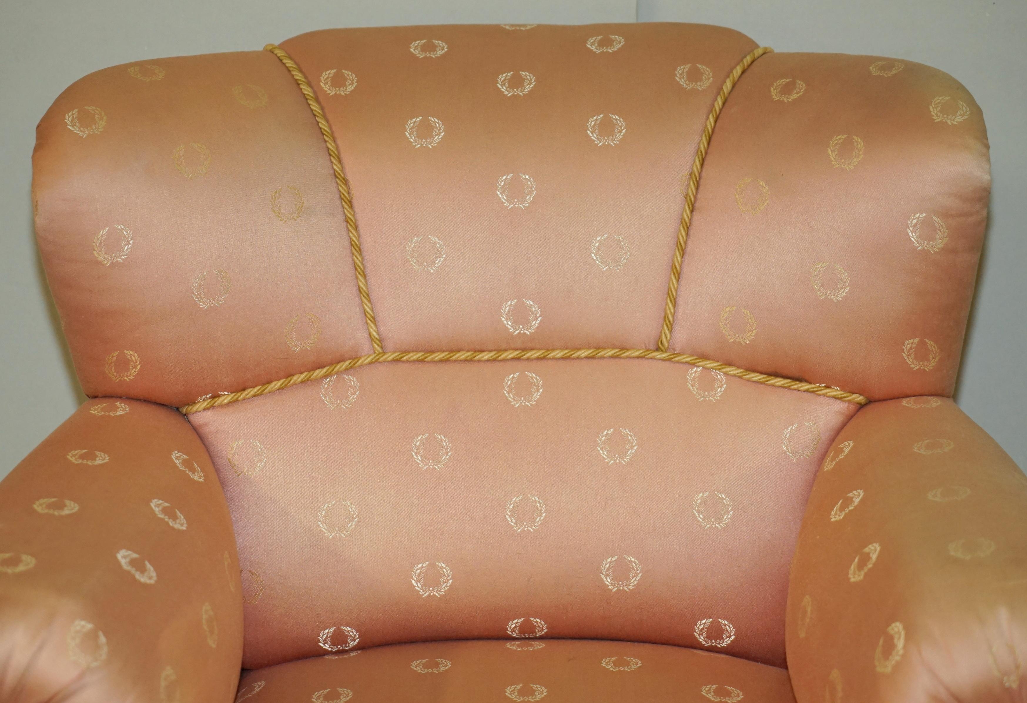 English PAIR OF ANTIQUE ART DECO CIRCA 1920 LIONS HAIRY PAW CARVED FRENCH CLUB ARMCHAIRs For Sale
