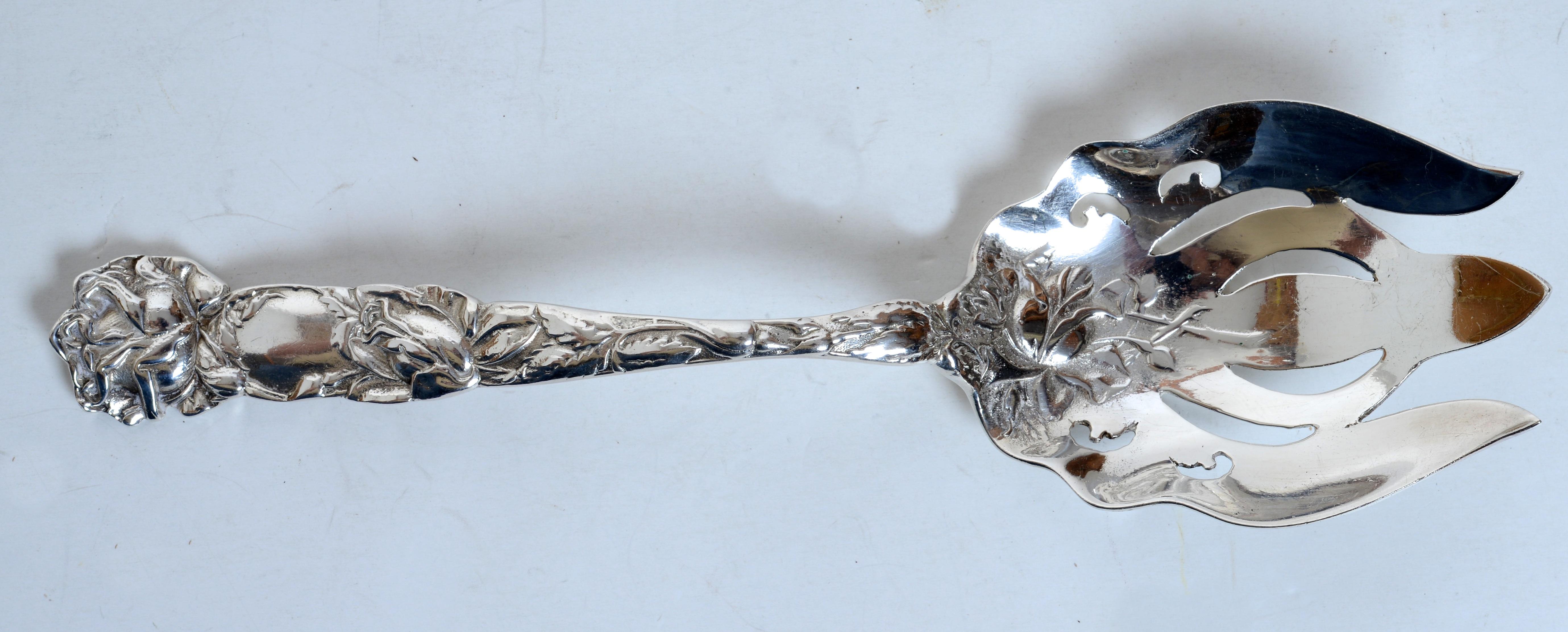 Pareja de Piezas de Servicio Antiguas Art Nouveau de Plata de Ley en Bueno estado para la venta en valatie, NY