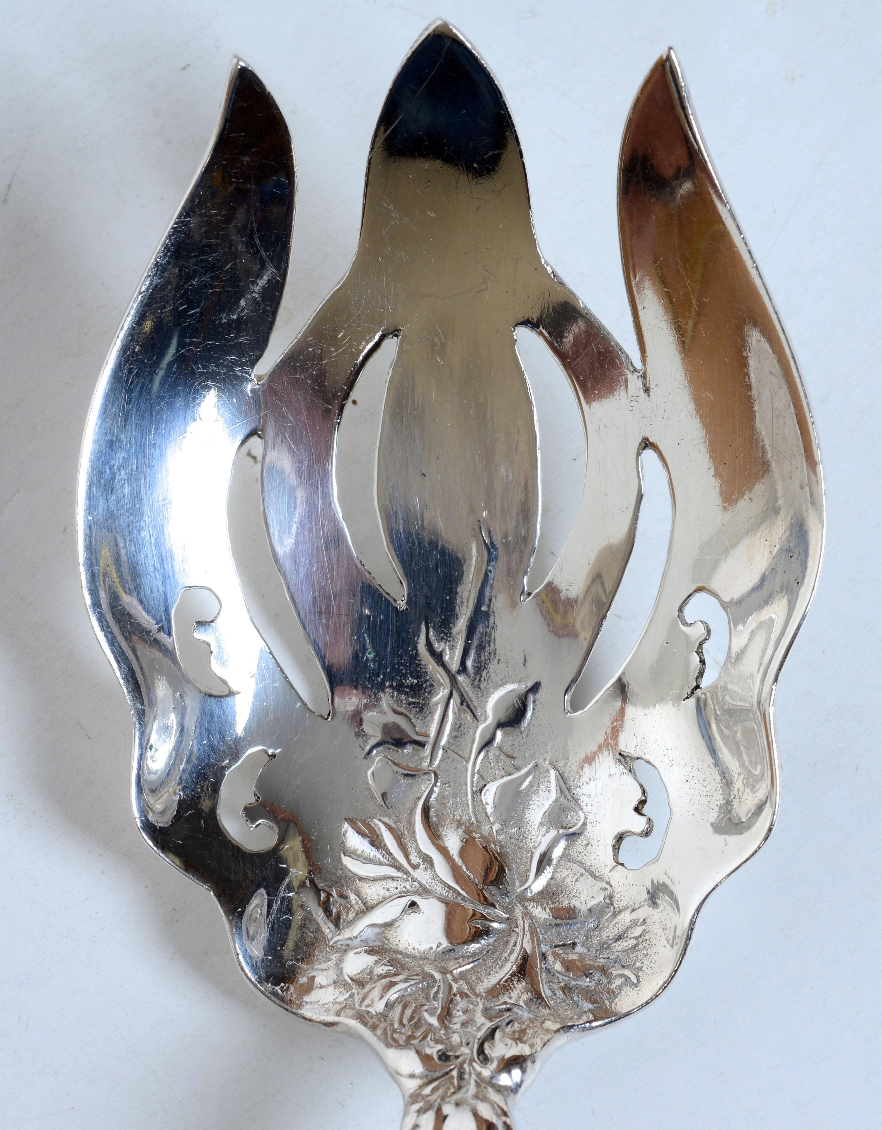 Pareja de Piezas de Servicio Antiguas Art Nouveau de Plata de Ley siglo XIX en venta