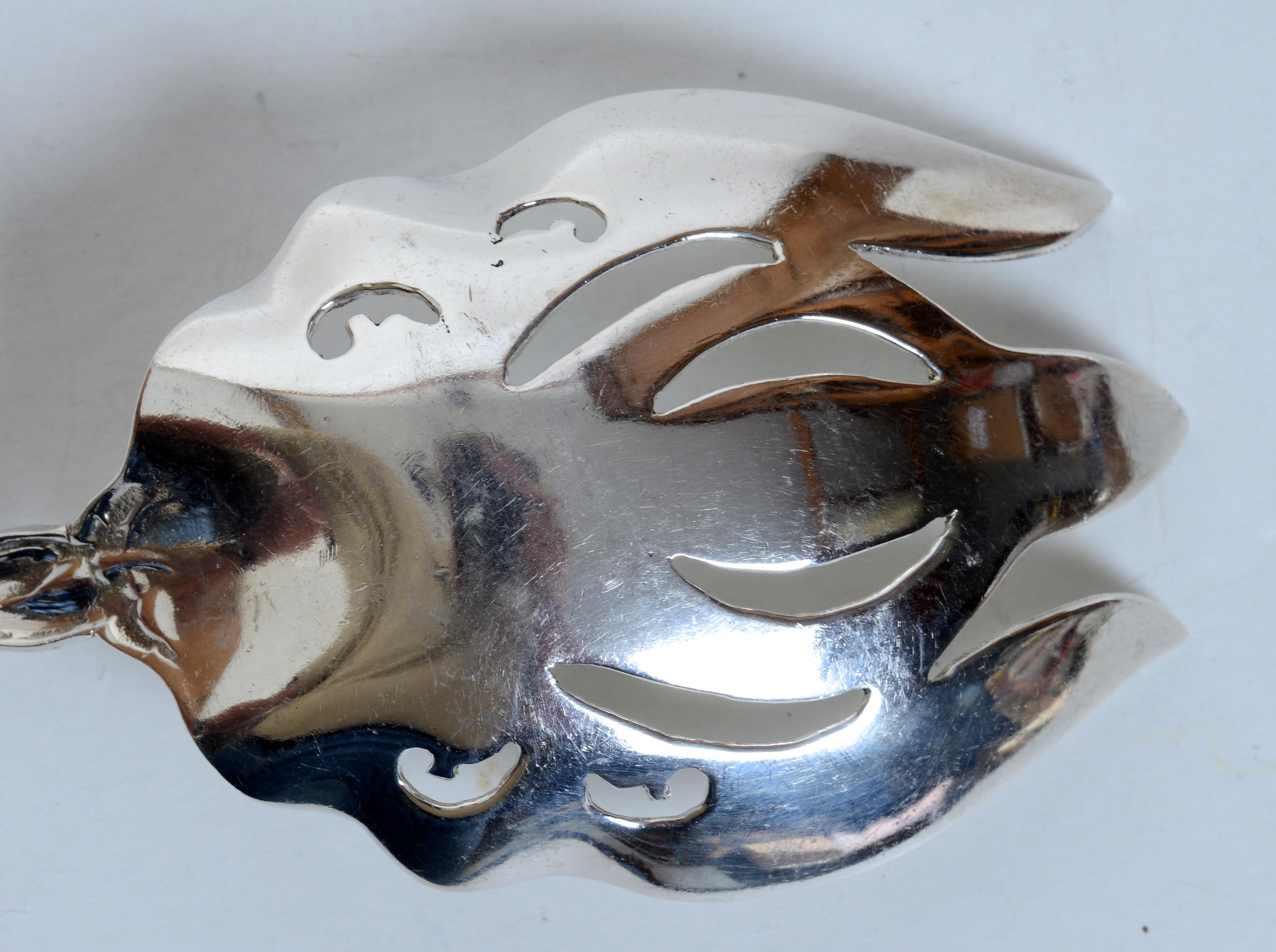 Pareja de Piezas de Servicio Antiguas Art Nouveau de Plata de Ley Plata esterlina en venta