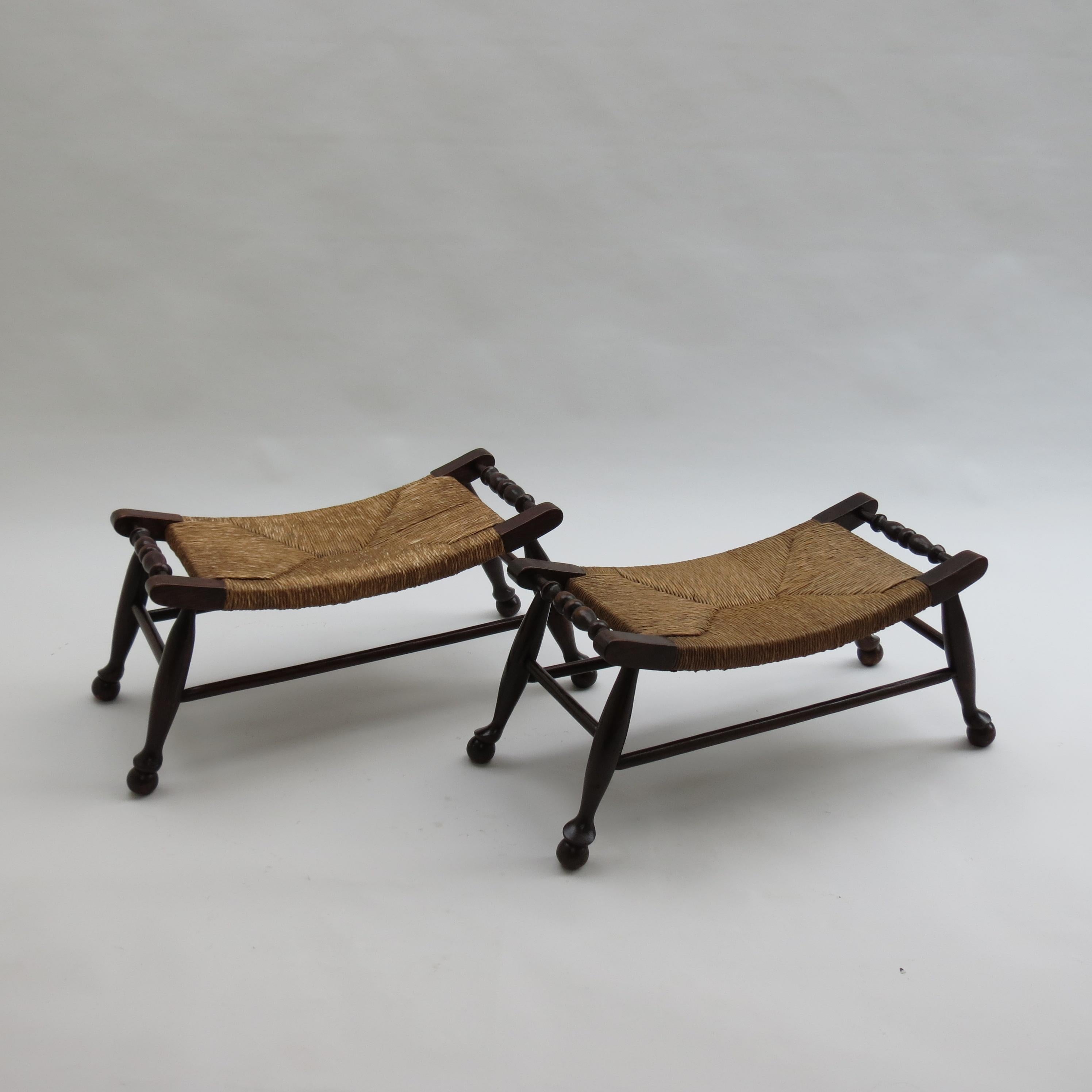 Pair of Antique Arts and Crafts Rush Seat Stools 1900 im Angebot 5
