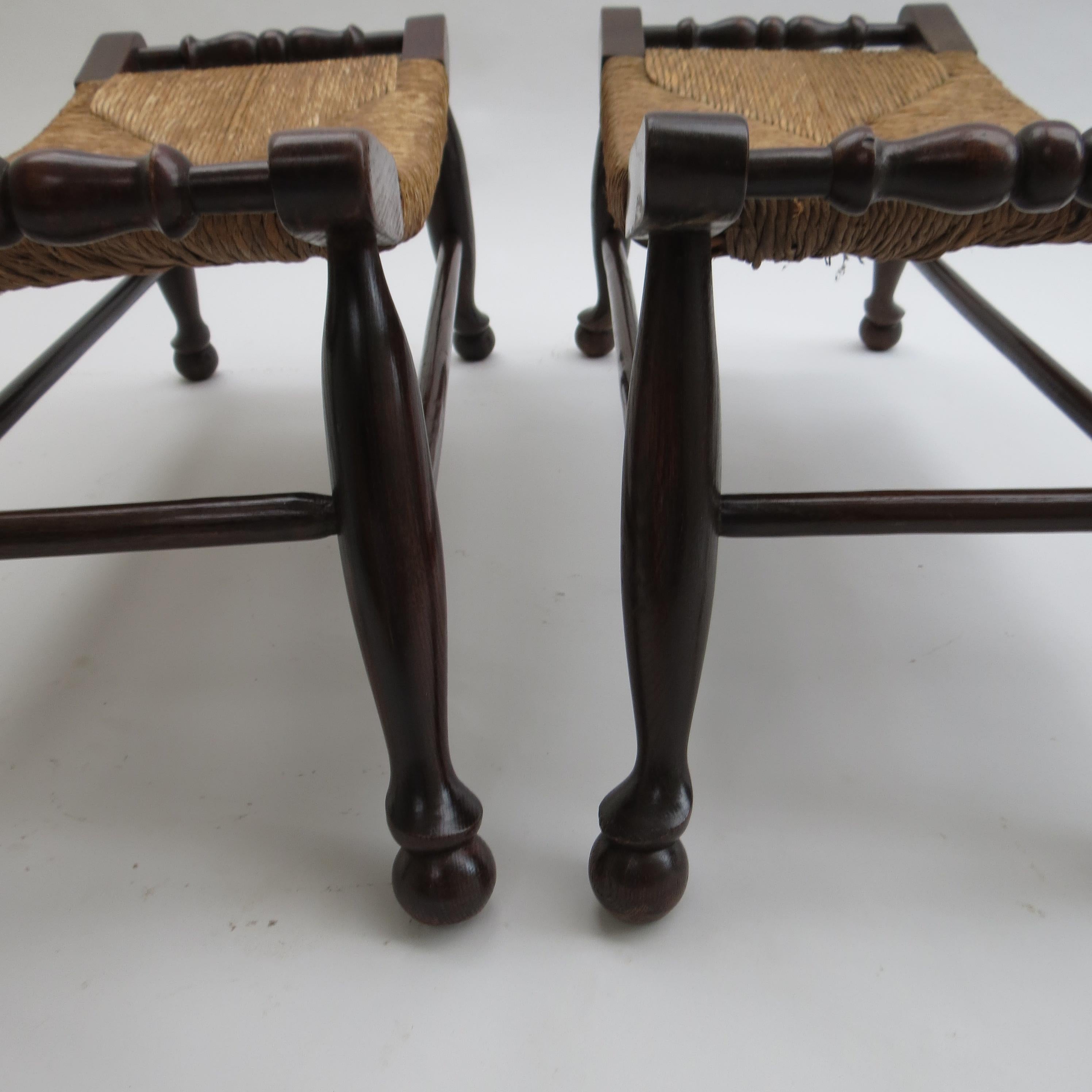 Pair of Antique Arts and Crafts Rush Seat Stools 1900 im Angebot 7