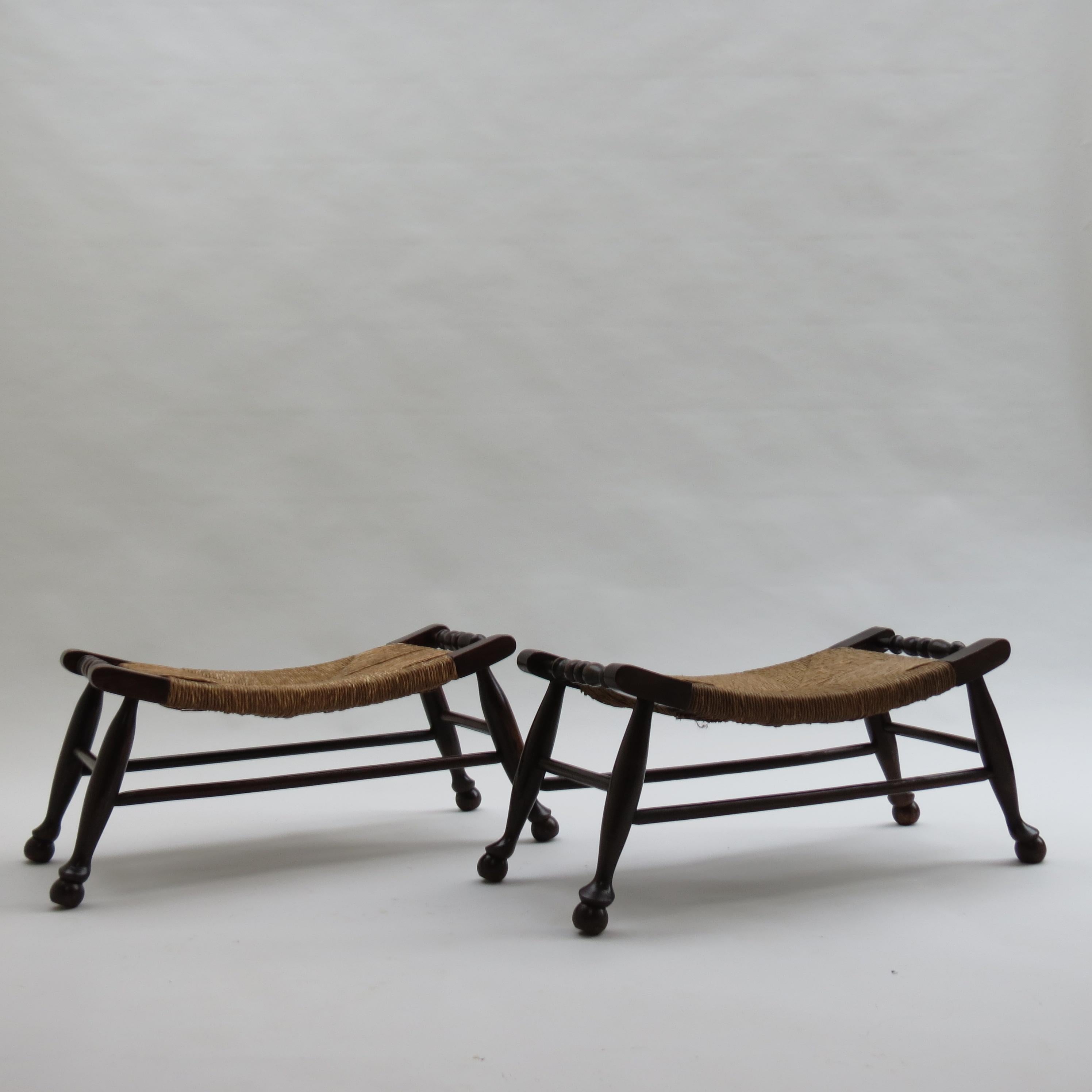 Pair of Antique Arts and Crafts Rush Seat Stools 1900 (Englisch) im Angebot