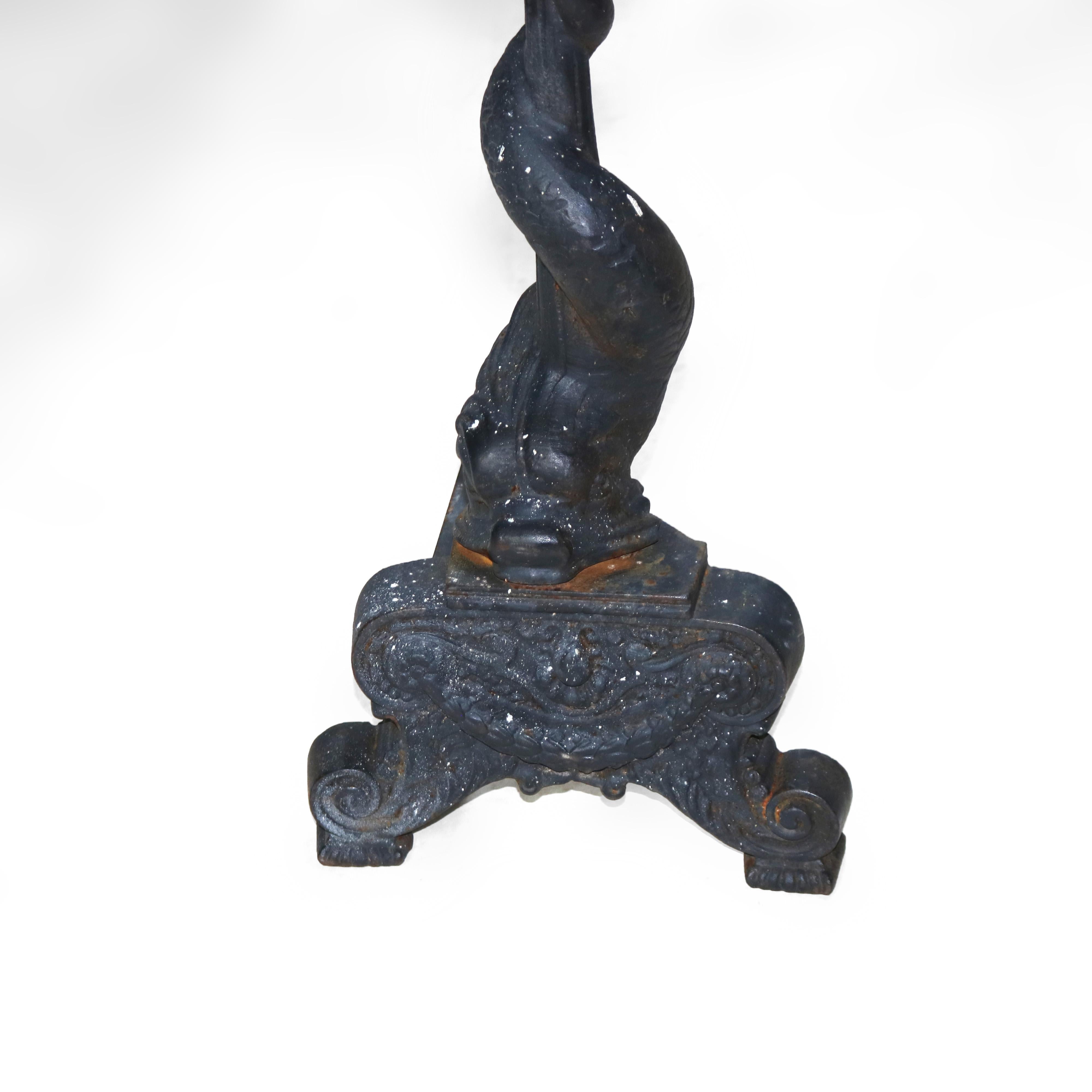 Fer forgé Paire d'anciens serpents de mer Arts & Crafts en fer forgé ébénisé, vers 1920 en vente