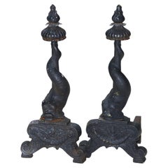 Paar antike, ebonisierte, schmiedeeiserne, figurale Meeresschlangen im Arts and Crafts-Stil, um 1920