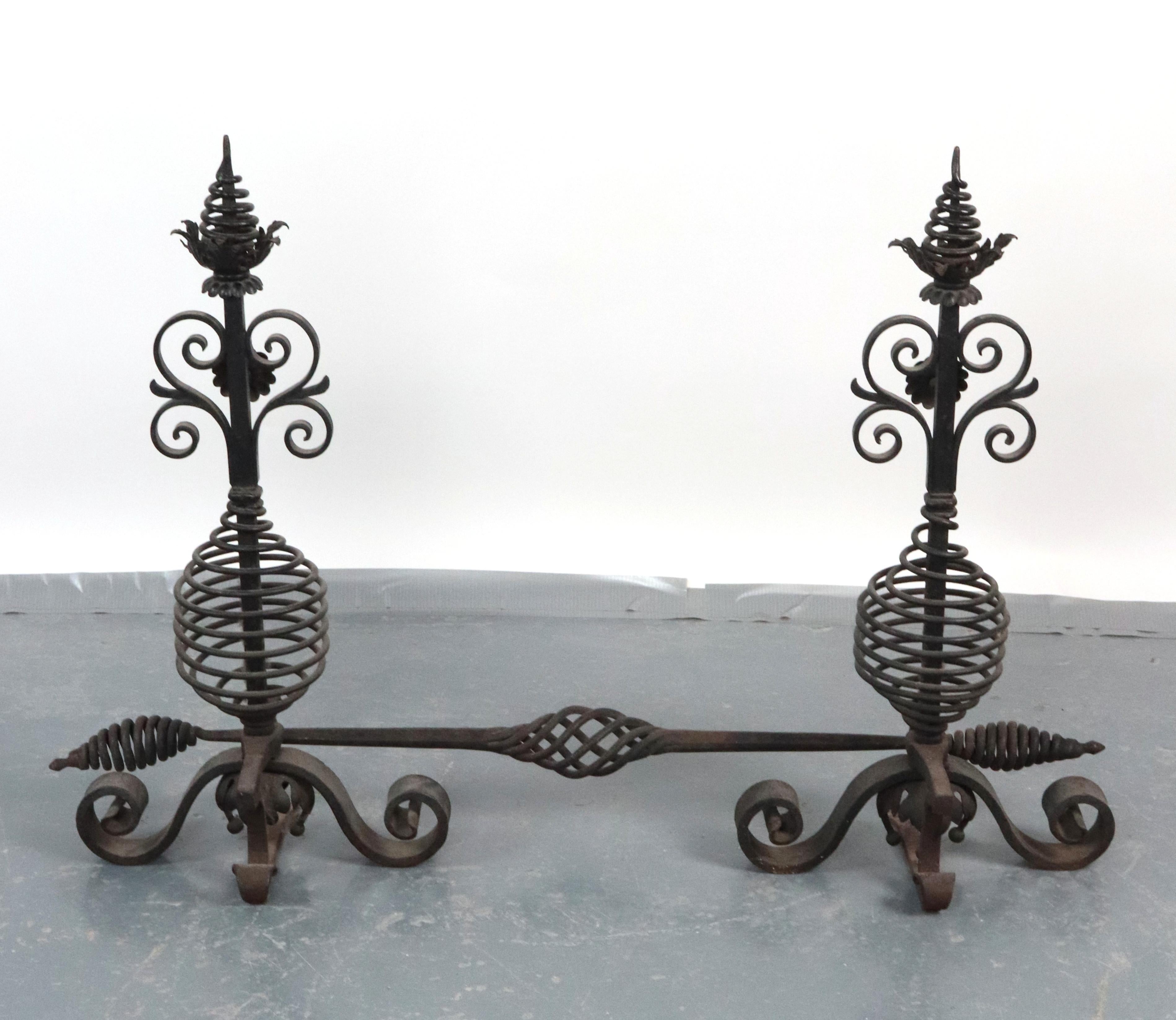Arts and Crafts Coppia di antichi androni in ferro battuto di Arts & Crafts in vendita