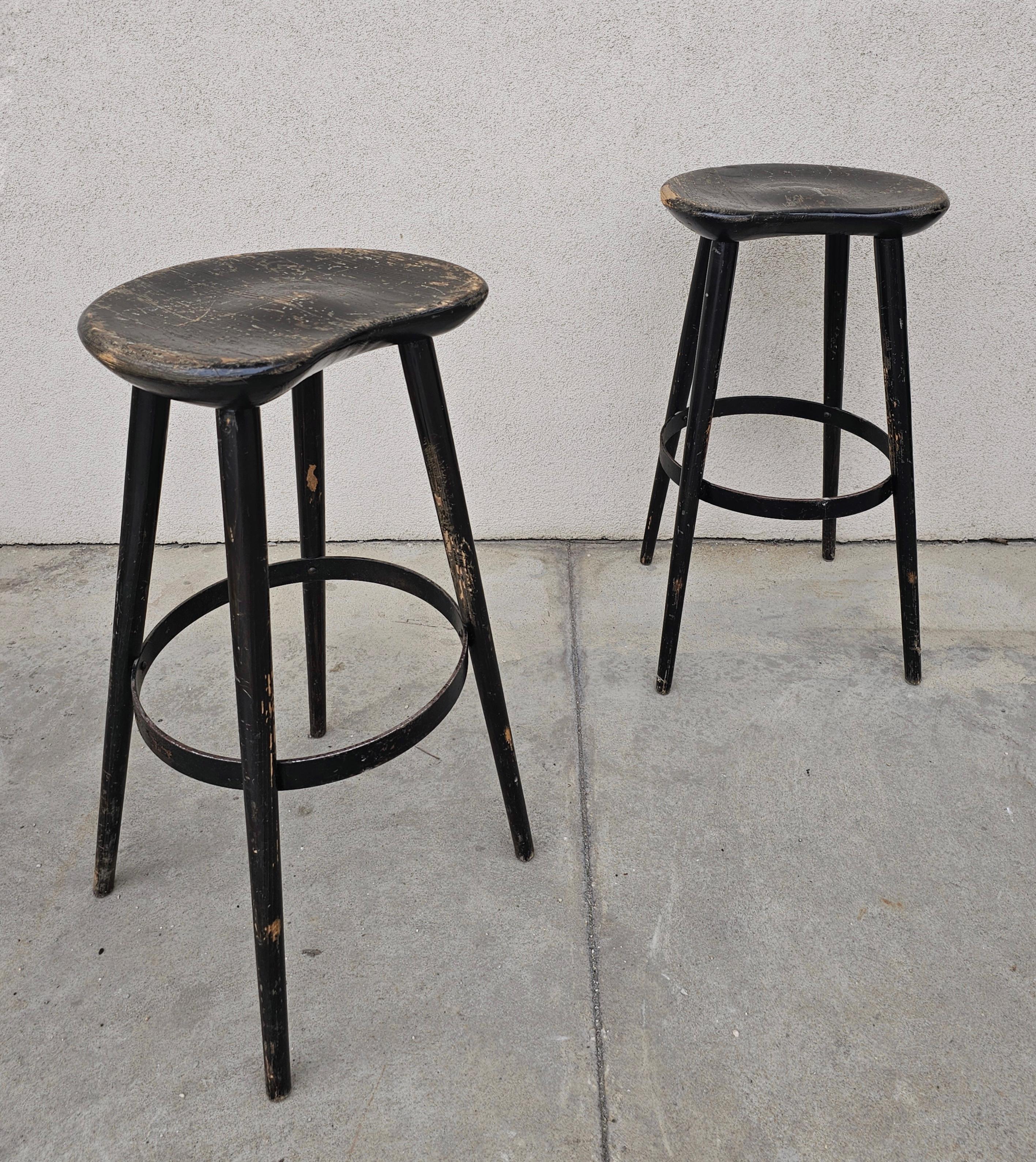 Pair of Antique Bar Stools with Kidney Shaped Seats, Austria 1910s 2