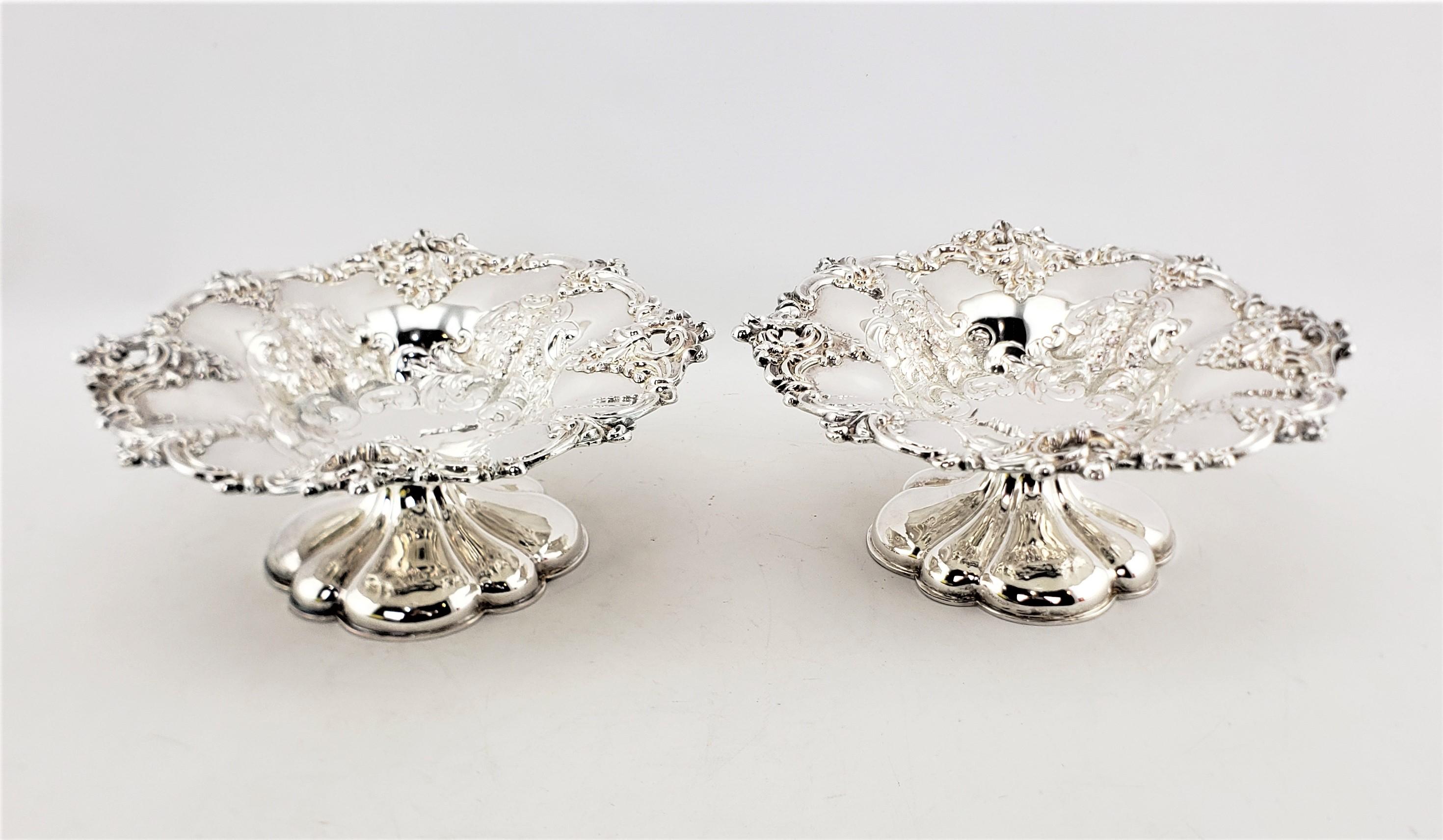 English Pair of Antique Barker-Ellis Silver Plated Footed Bowls with Floral Decoration For Sale