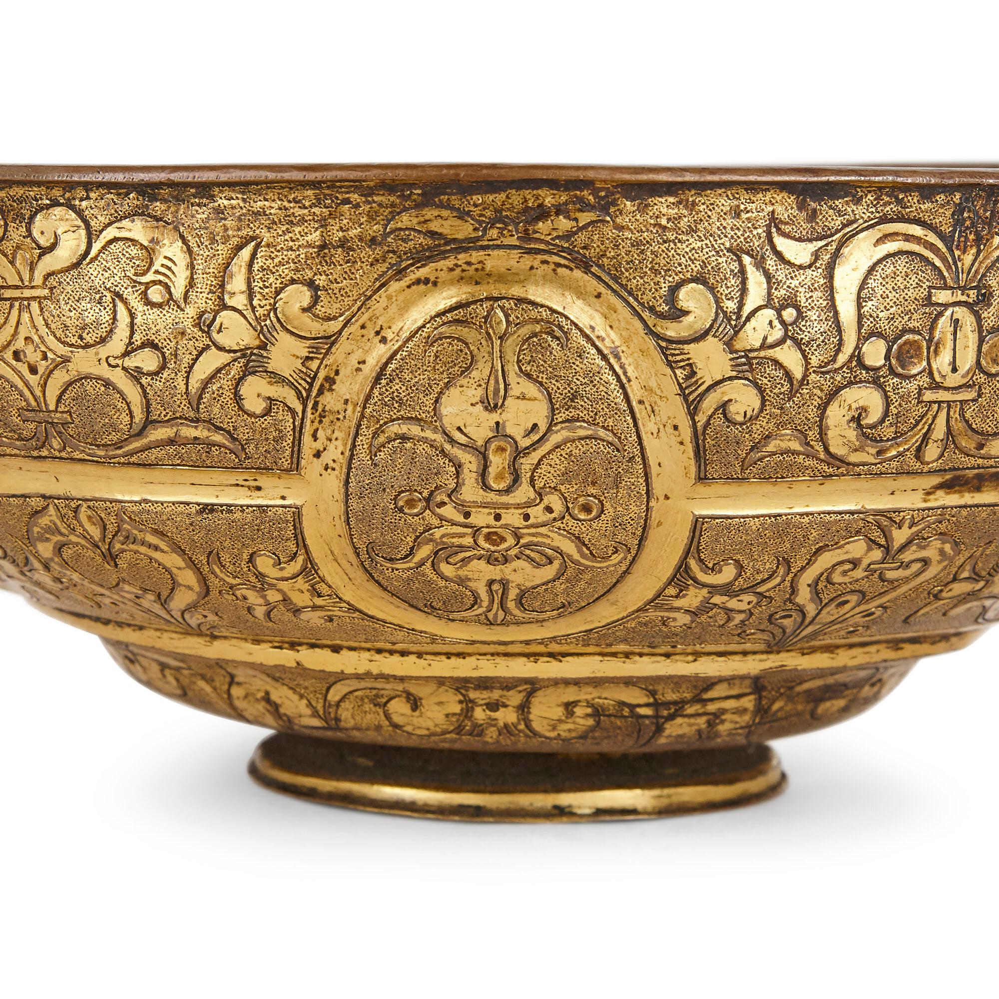 Italian Pair of Antique Baroque Period Venetian Gilt Copper Bowls For Sale
