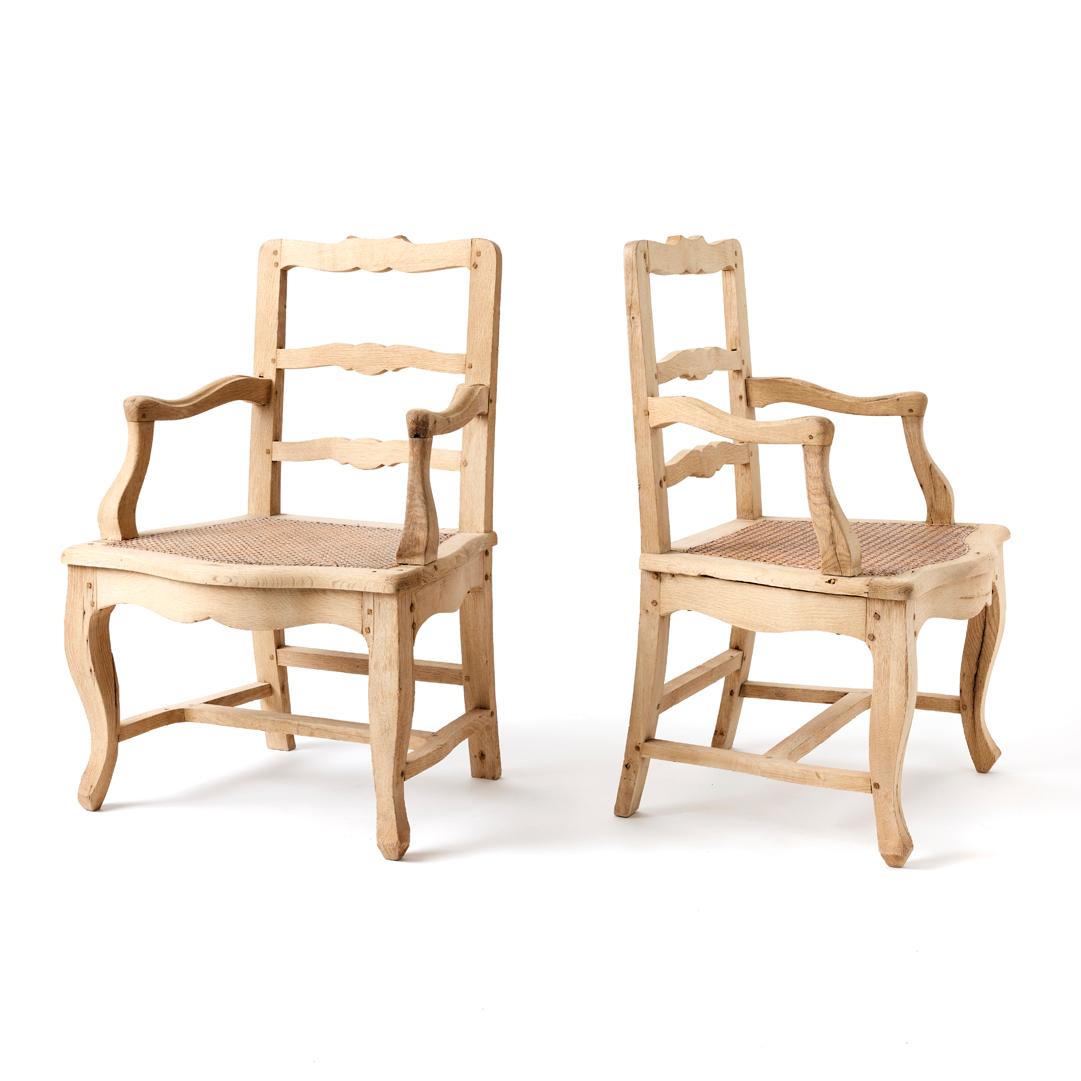 Paire de fauteuils belges anciens en vente 10