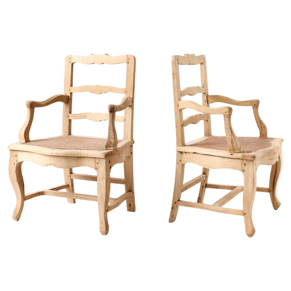 Paire de fauteuils belges anciens en vente