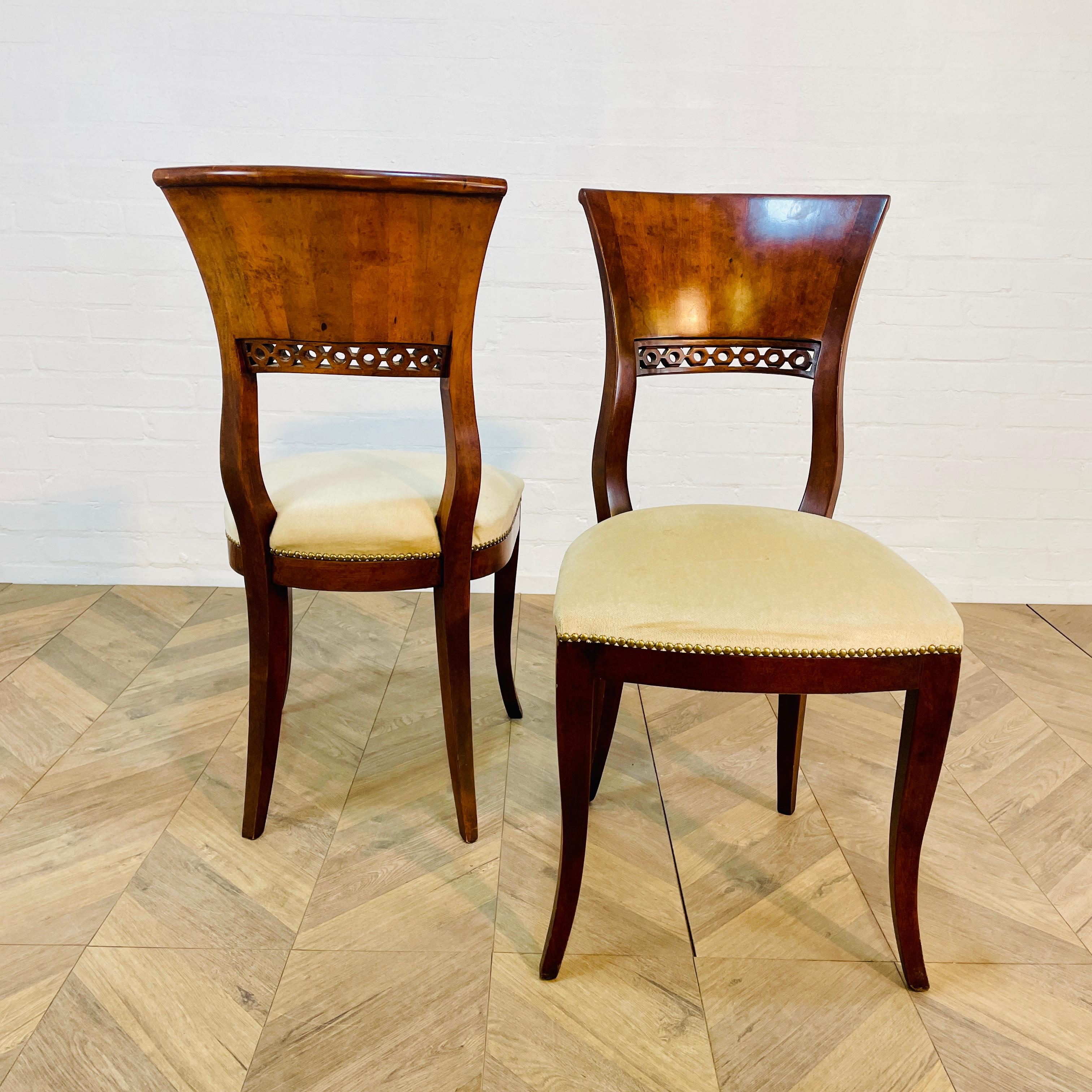 Pair of Antique Biedermeier Side Chairs, circa 1830s 1