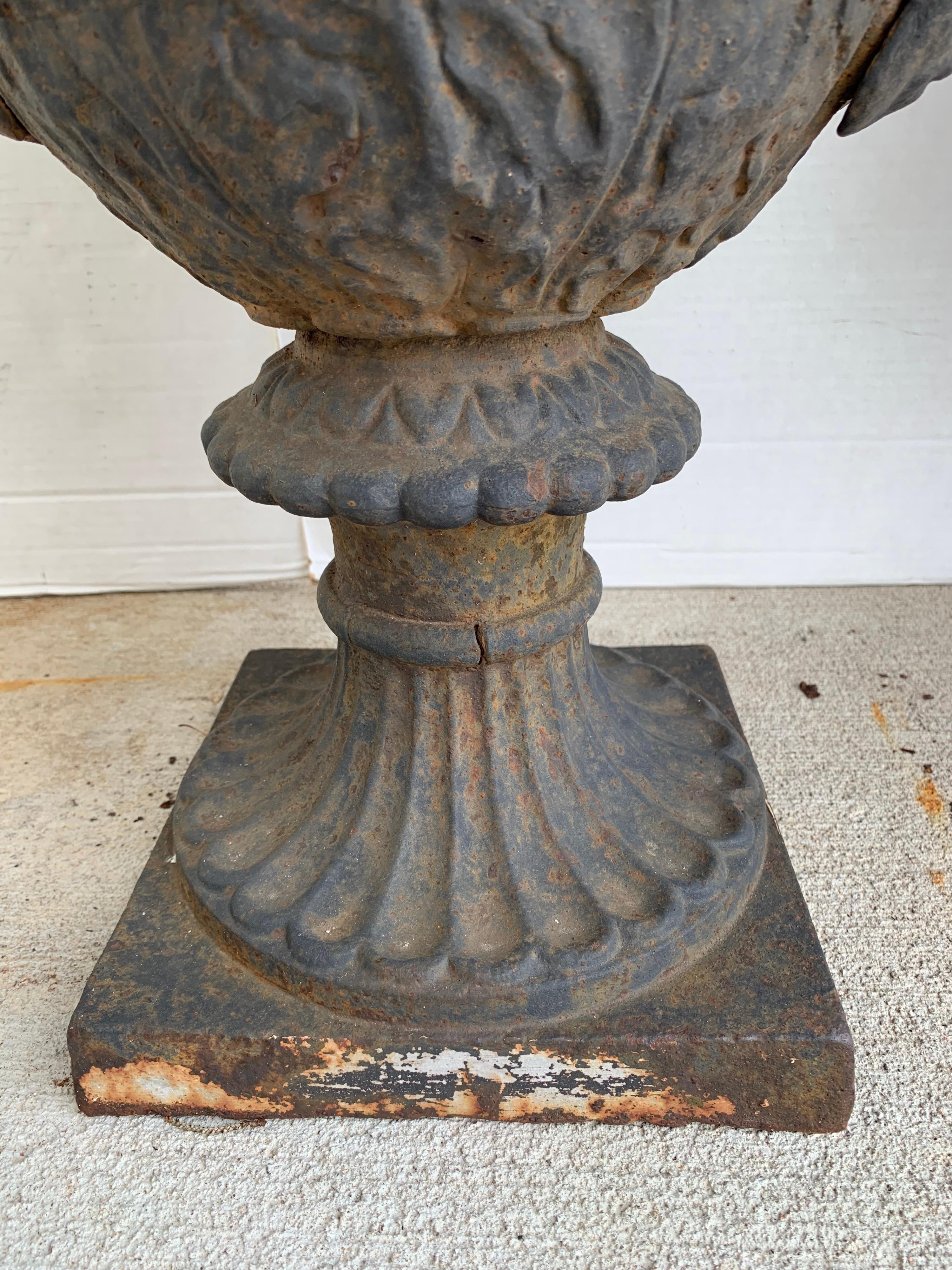 Pair of Antique Black Cast Iron Urns Planters 19th Century Neoclassical In Good Condition In West Hartford, CT