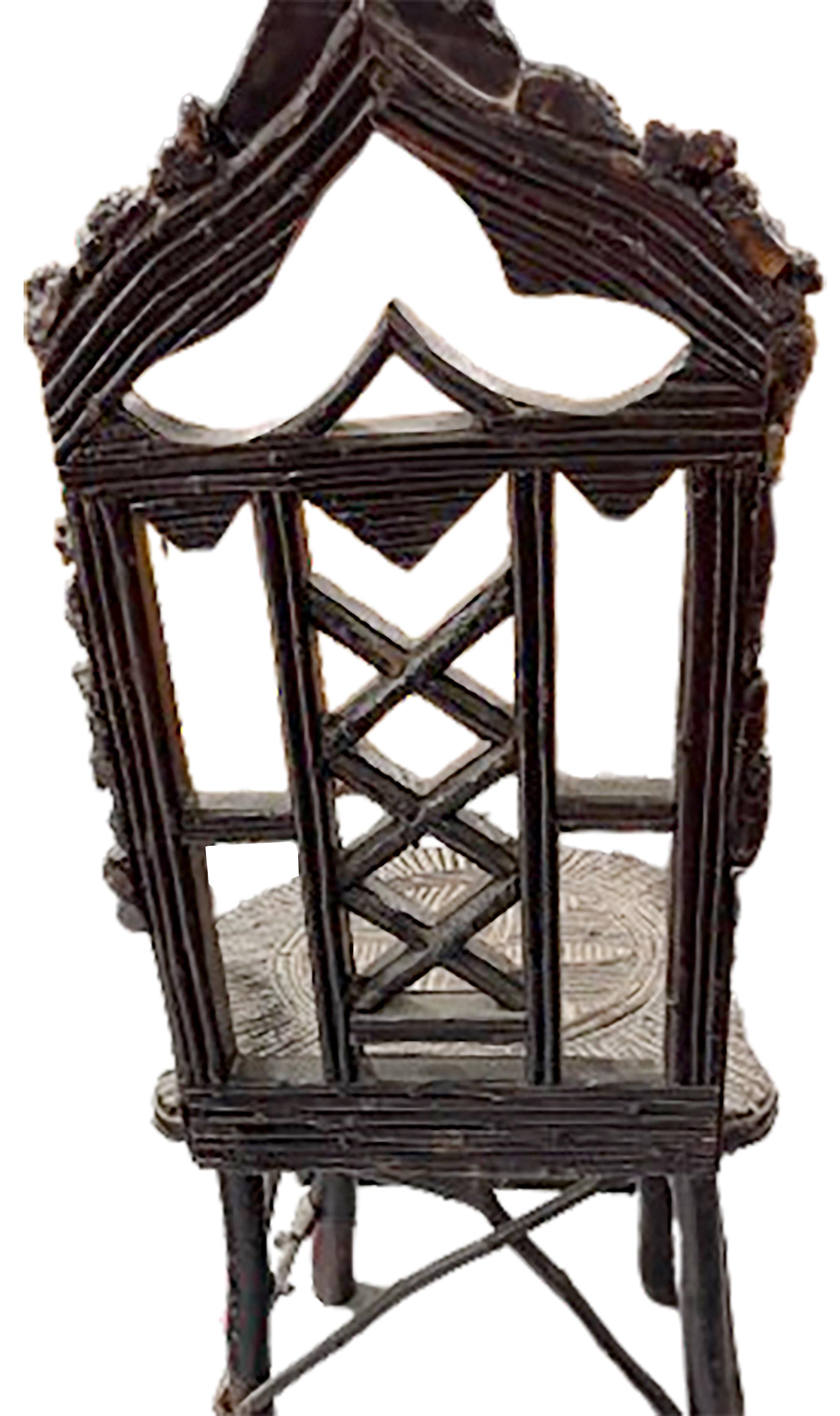 Paar antike Black Forest Sessel (Holz) im Angebot