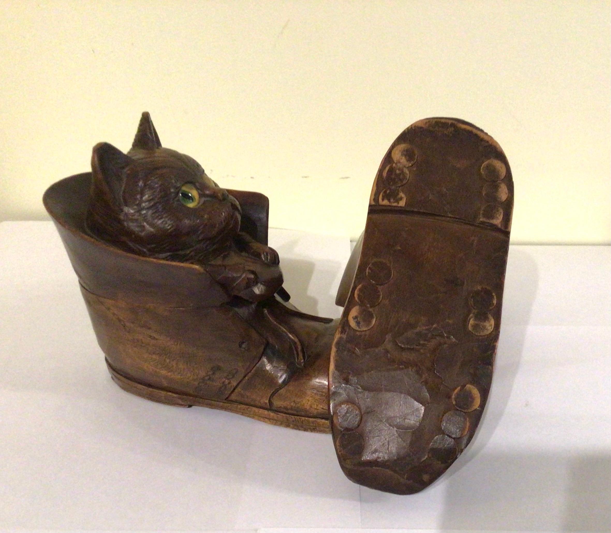 Pair of Antique Black Forest Cat in Boot Inkwells For Sale 3