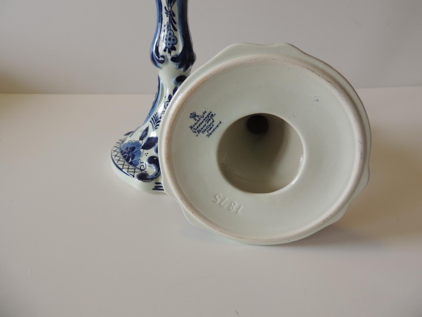 Pair of Antique Blue and White Delft Candlesticks In Good Condition In Oakland Park, FL