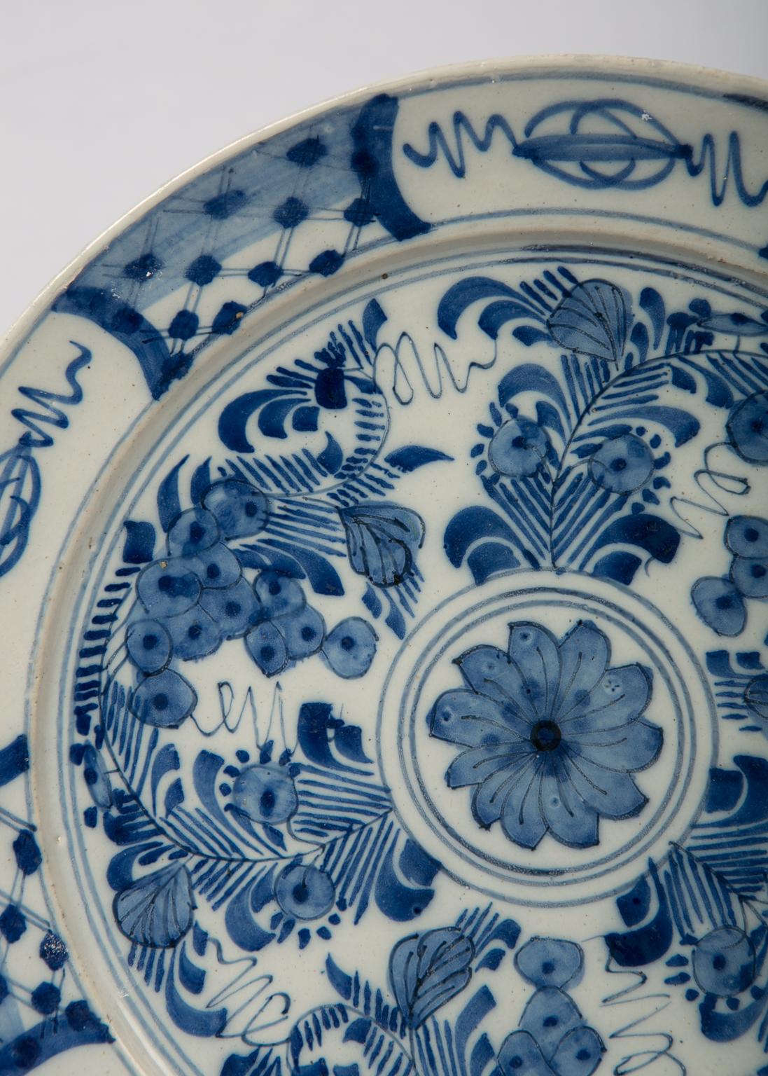 Paar antike blaue und weiße Delfter Teller um 1780 5