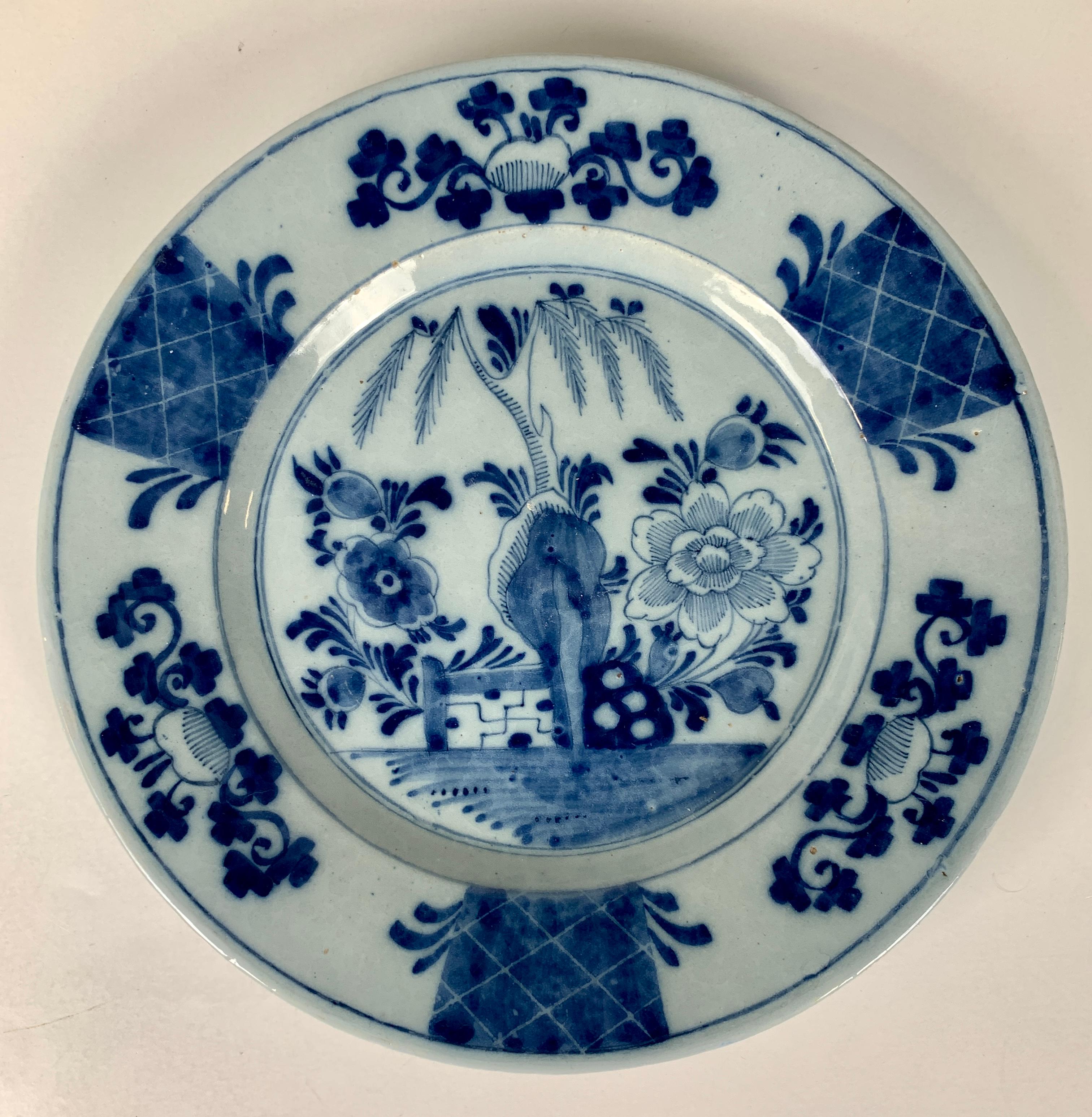 Pair of Antique Blue and White Dutch Delft Dishes Hand-Painted, Circa 1770 In Good Condition In Katonah, NY