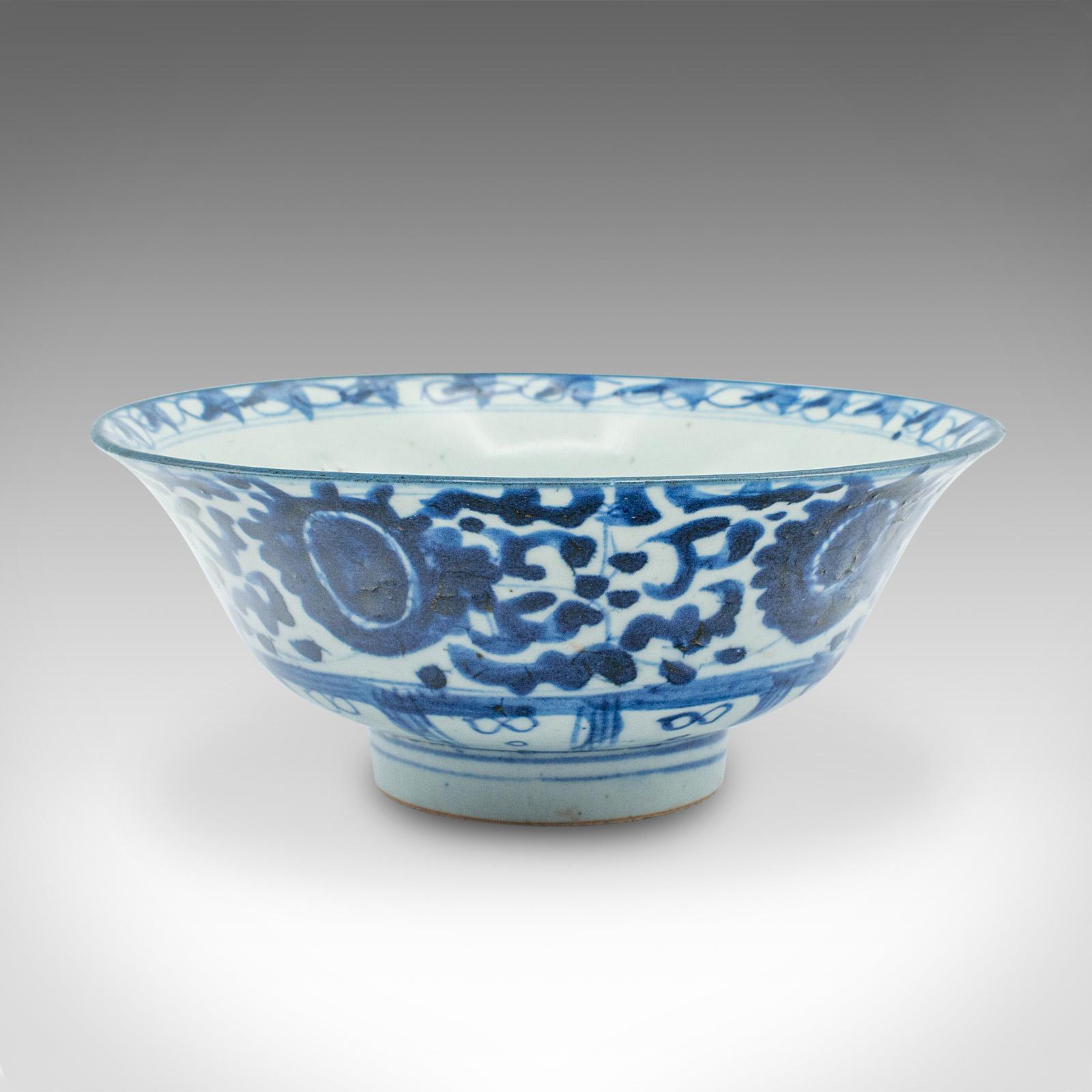 19th Century Pair Of Antique Blue and White Serving Bowls, Chinese, Ceramic, Dish, Victorian For Sale