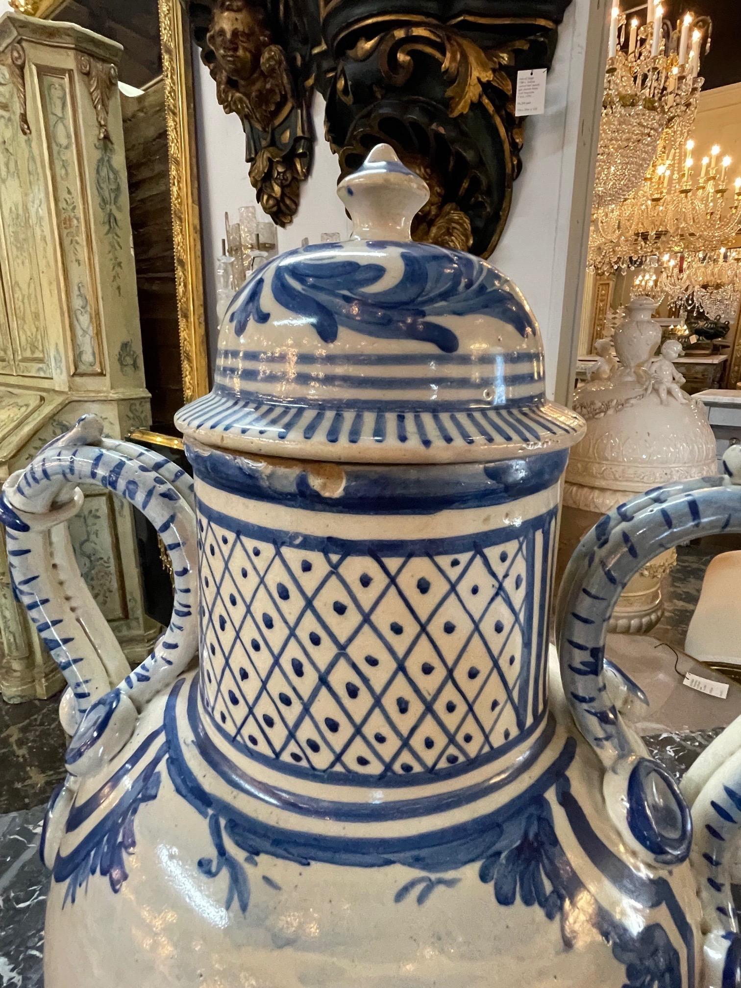 Pair of Antique Blue and White Vases For Sale 2
